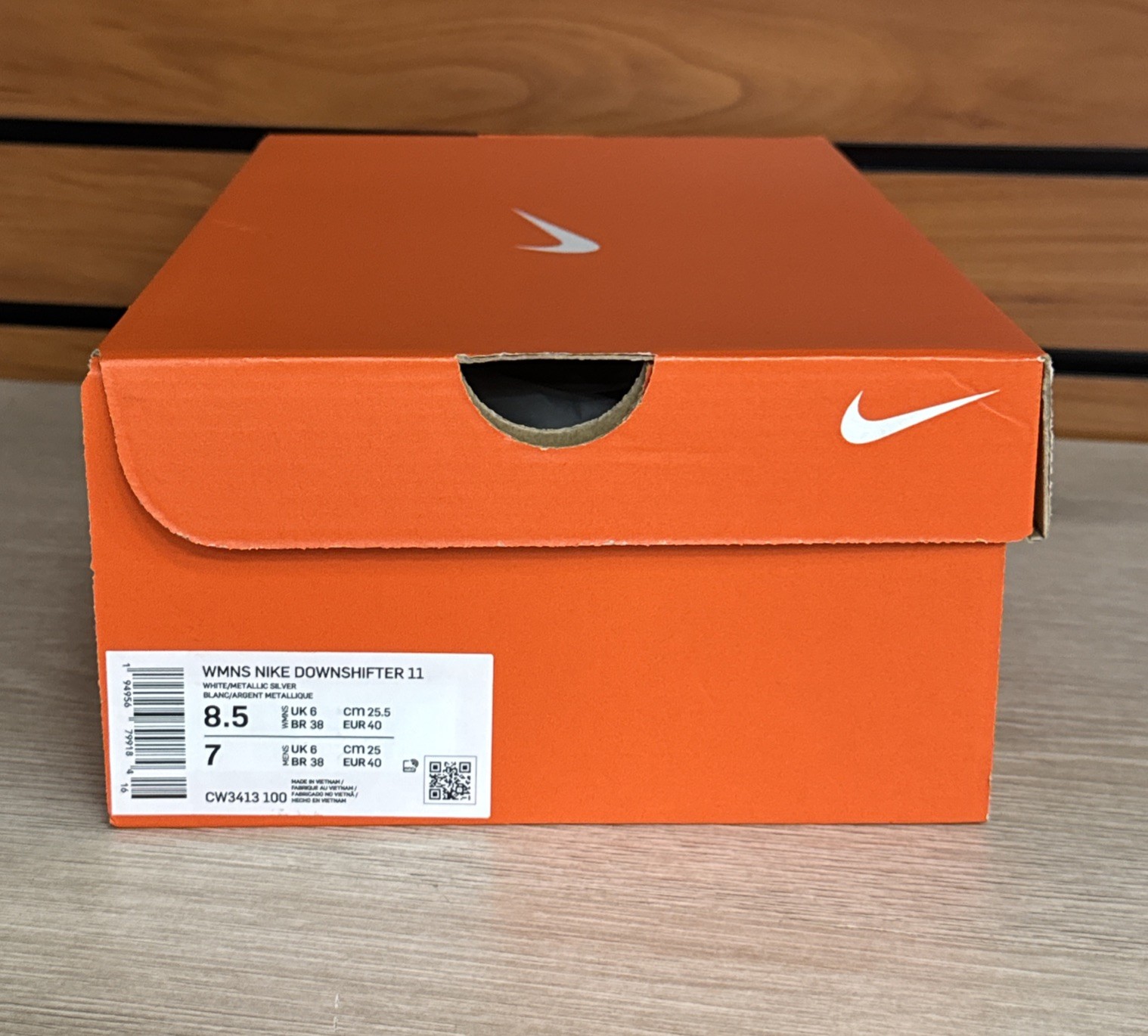 Nike Wmns Downshifter 11 White Metallic Silver US SZ 8.5 CW3413-100
