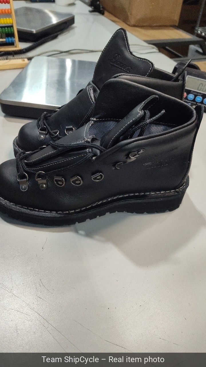 with box DANNER MOUNTAIN LIGHT II 5 WATERPROOF BLACK OUTDOOR BOOTS 30860 G1N