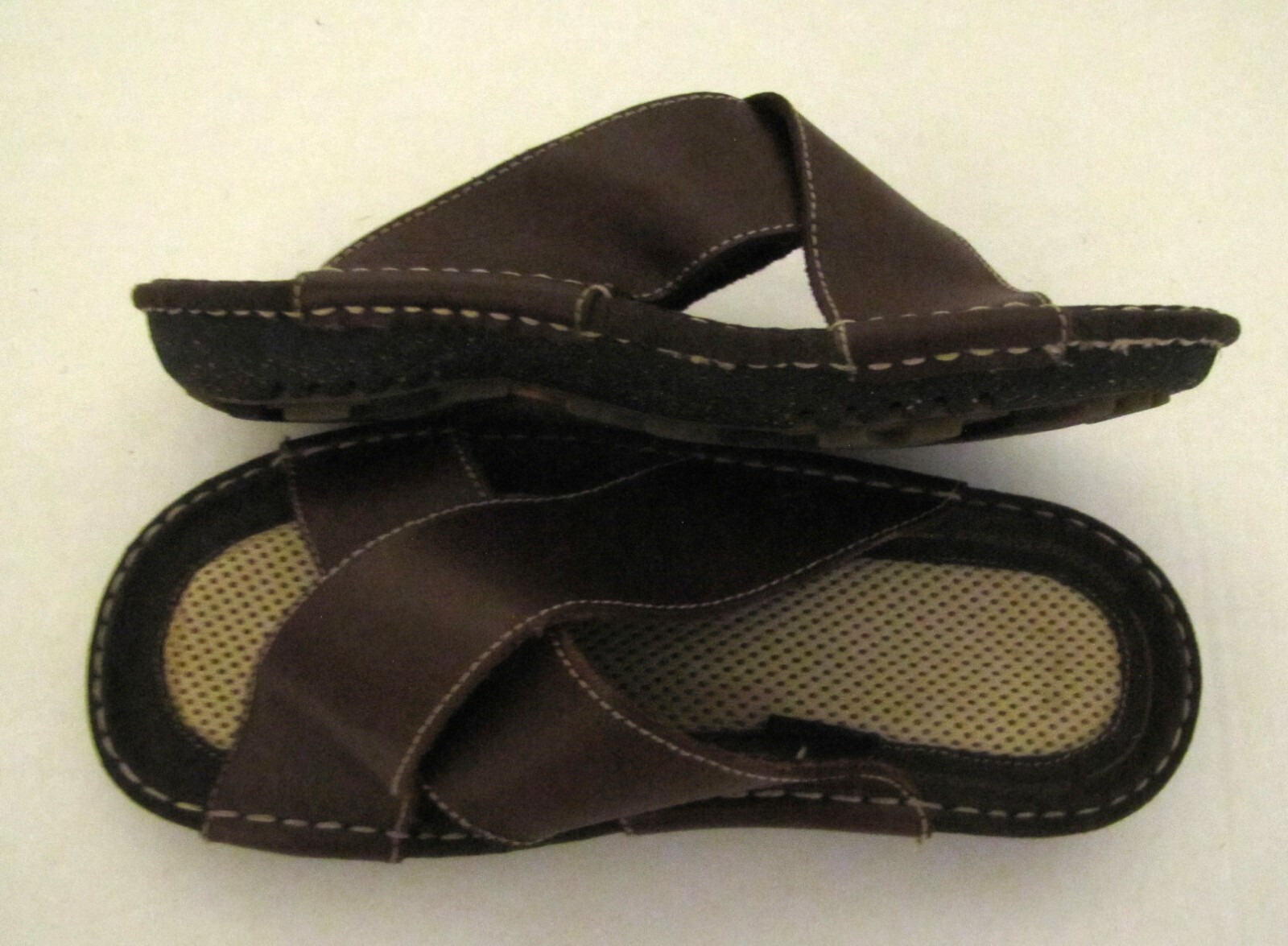NEW Womens Wolverine Cross-Channeled Circulation Slip-On Sandal. Size 6.5M Brown