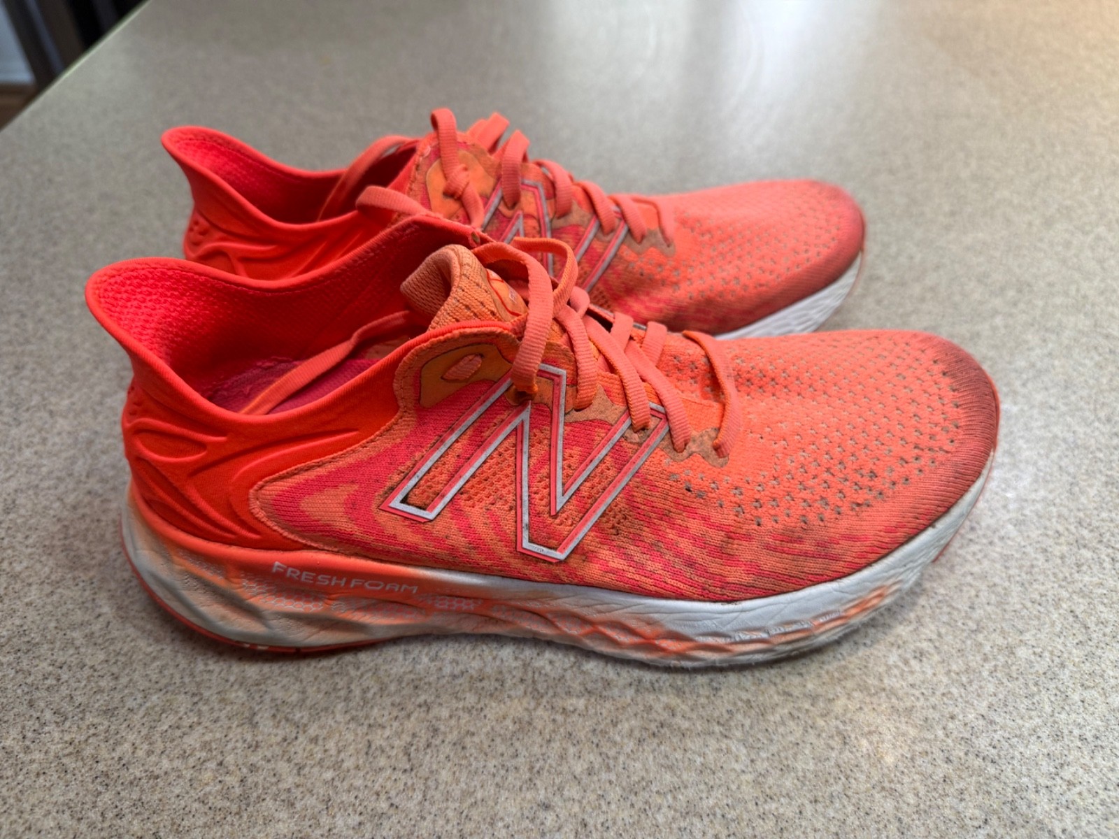 Size 10 – New Balance Fresh Foam 1080v11 Citrus W