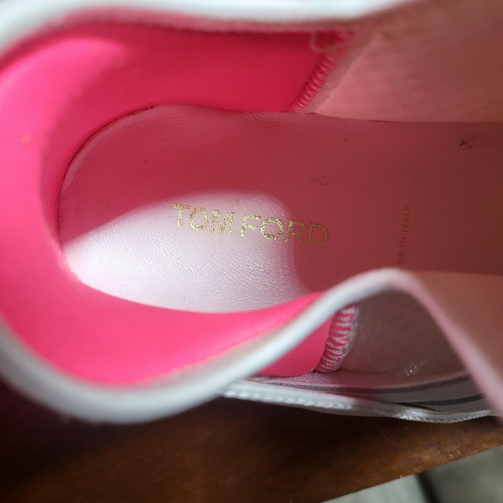 Tom Ford Shoes Womens Size 7 White Pink Mesh Low Top Athletic Sneakers W2818N