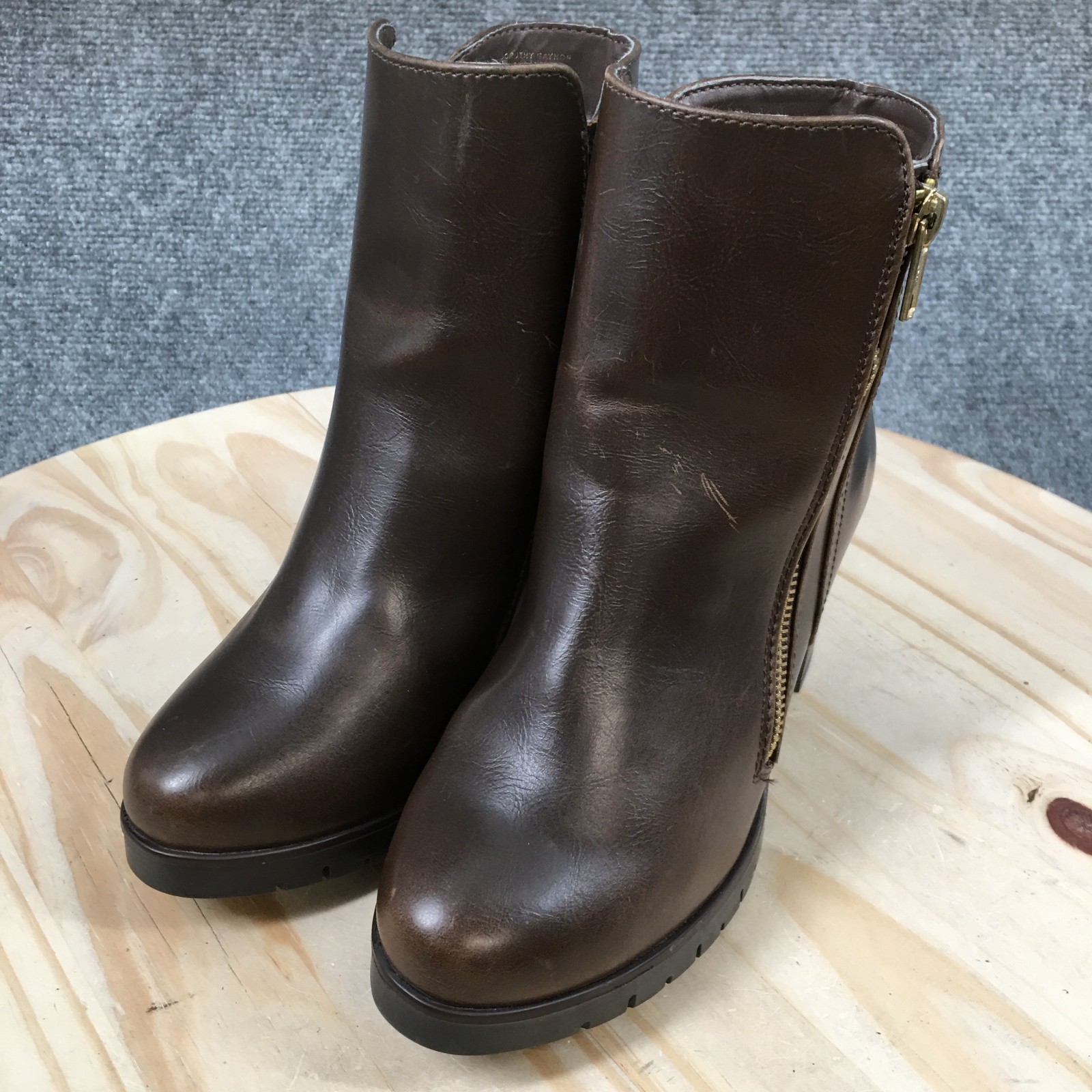 Dorothy Gaynor Boots Womens 23.5 US 6 Ankle Bootie Brown Side Zip Comfort Block