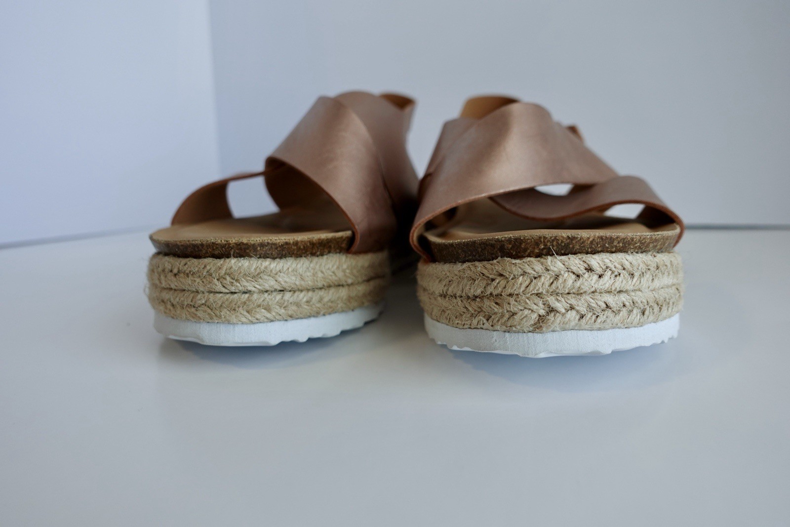 Secret Celebrity Women Rose Gold Espadrille Wedge Sandals US 11