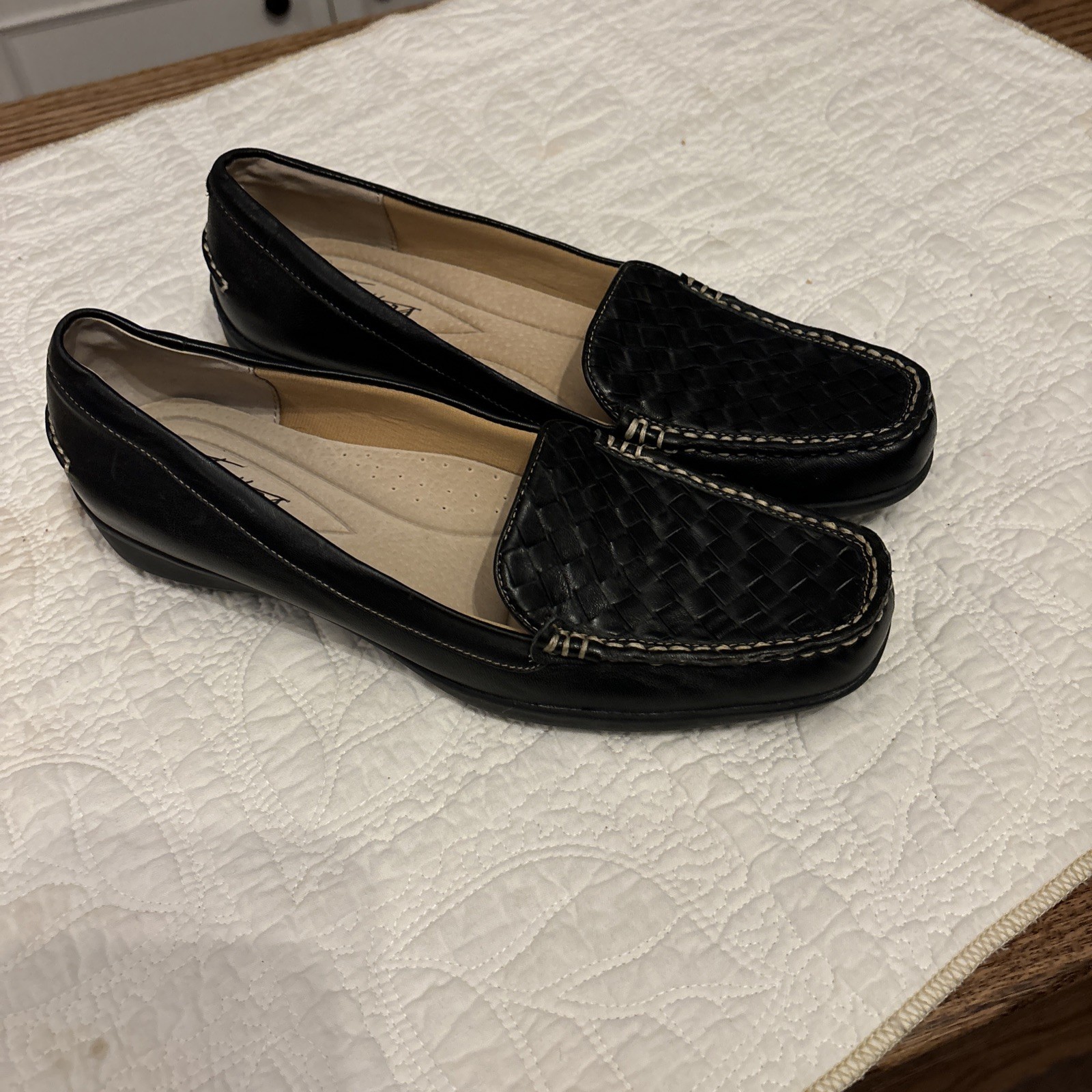 Trotters Women’s Loafers Size 10 N Black Leather Zane Flats
