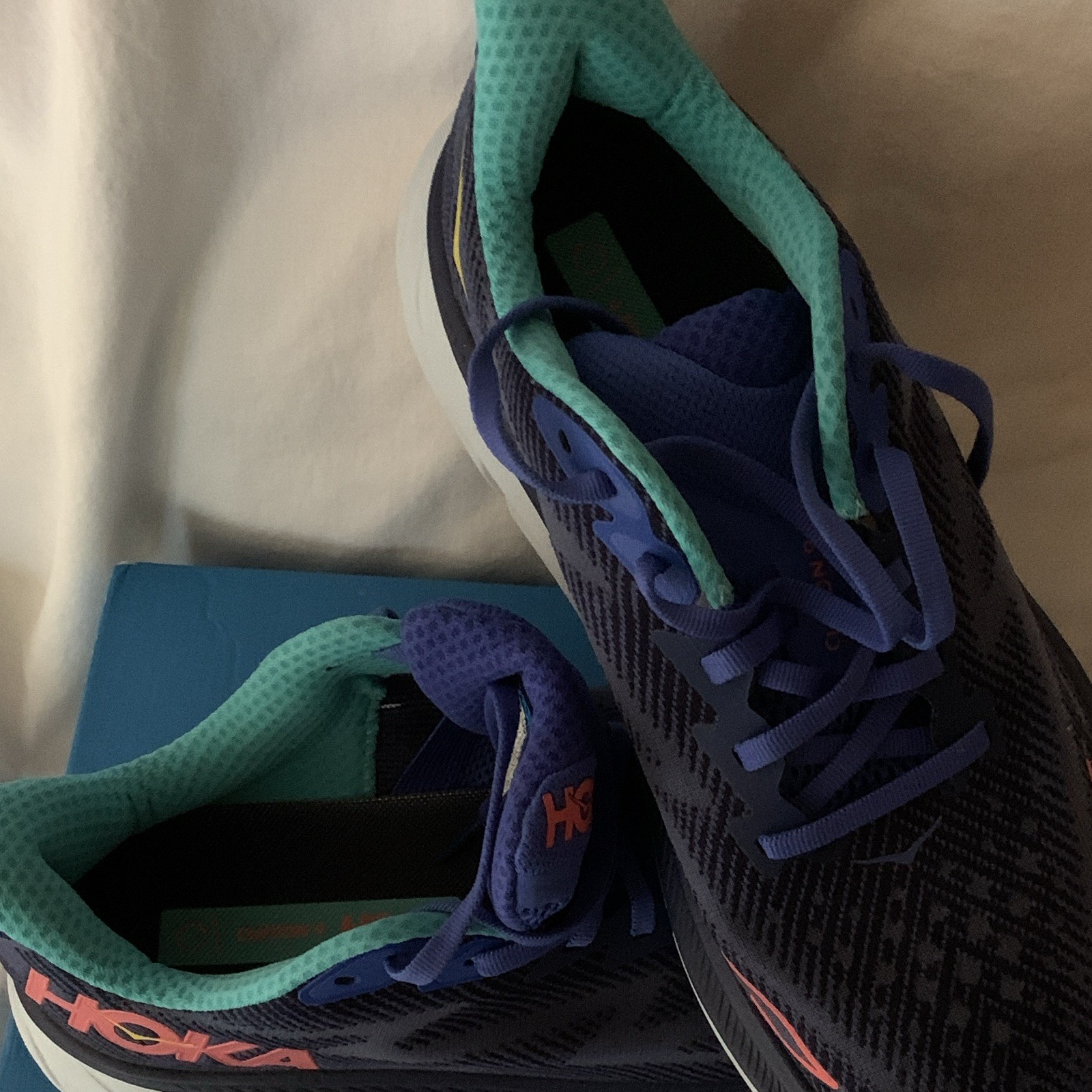 HOKA ONE ONE Clifton 9 Bellwether Blue/Women’s Mesh Running Shoes
