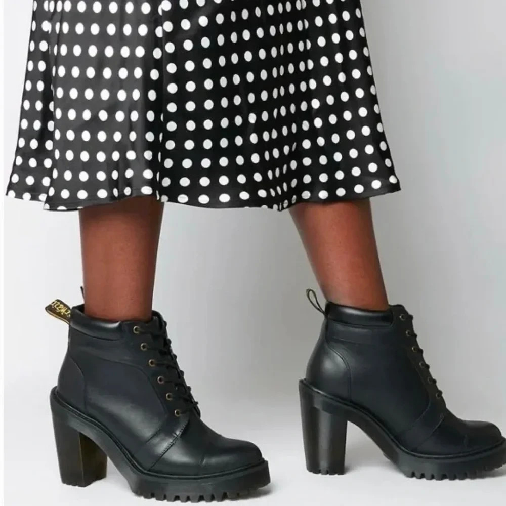 Dr. Martens Averil Boots Womens Size 10 Black Leather High Heel Casual Shoes