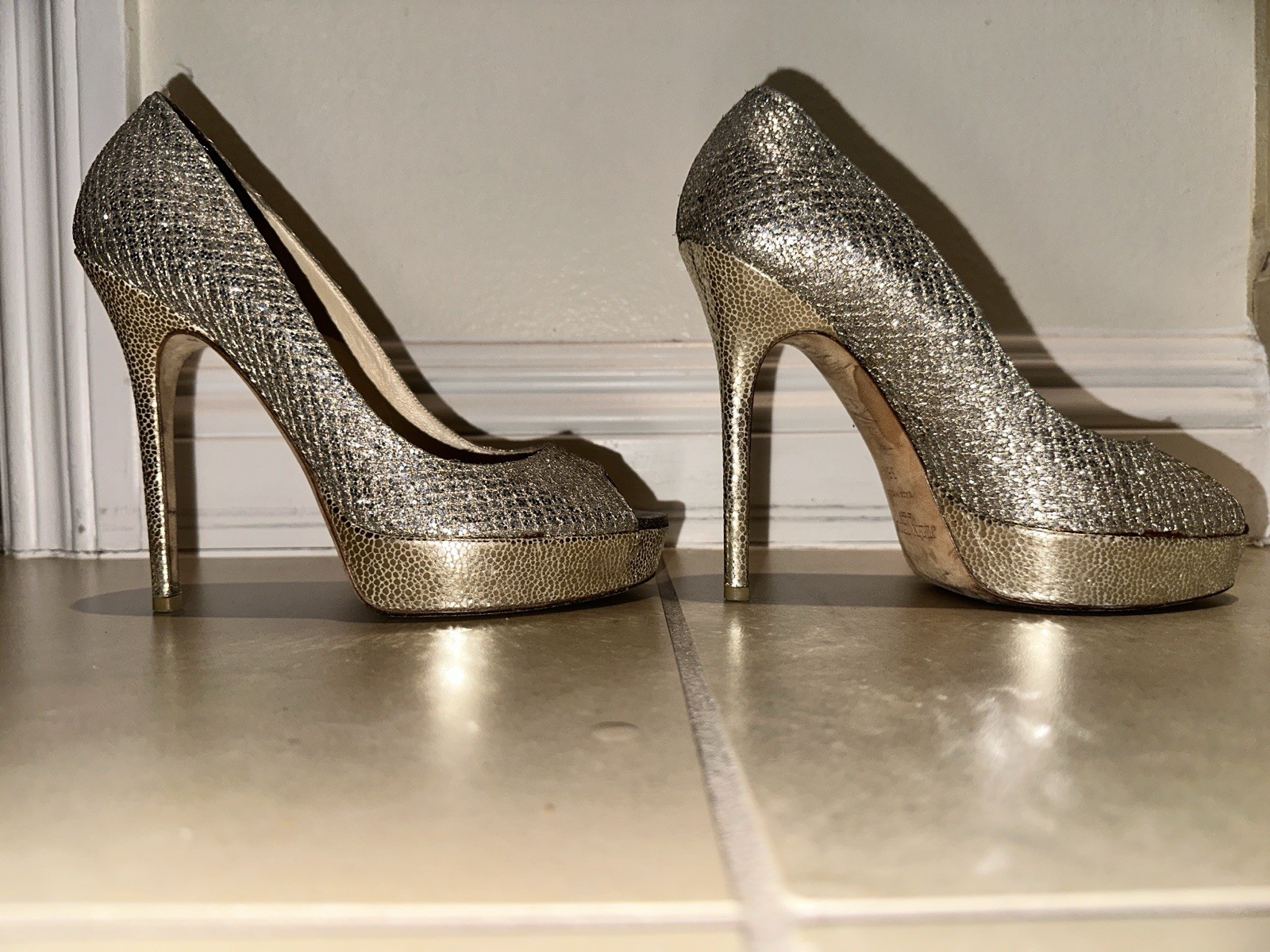 JIMMY CHOO SILVER GOLD SPARKLY PLATFORM Peep Toe HEELS 36.5