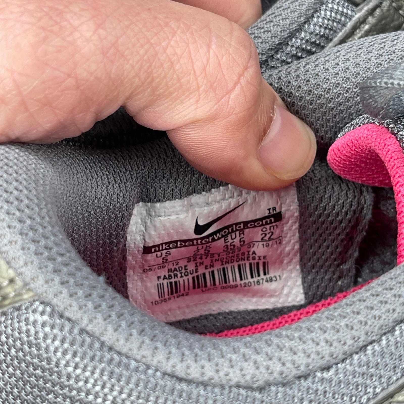 Nike Musique IV Cool Grey Vivid Pink Metallic Dance Running Shoes Womens 5