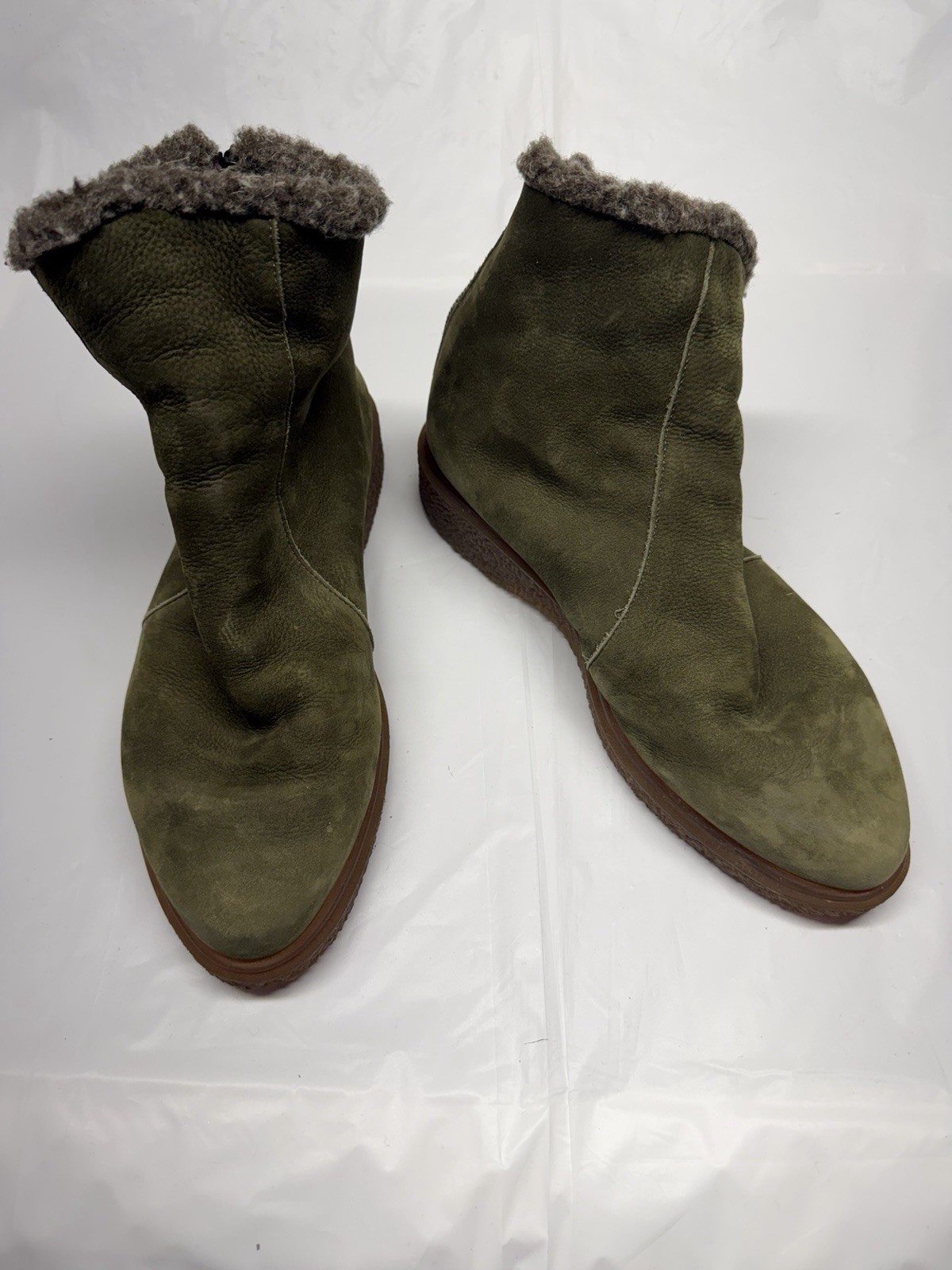 Arche Women’s Faux Fur Lined Boots Moss Green Suede Leather Size 39 or 8 US