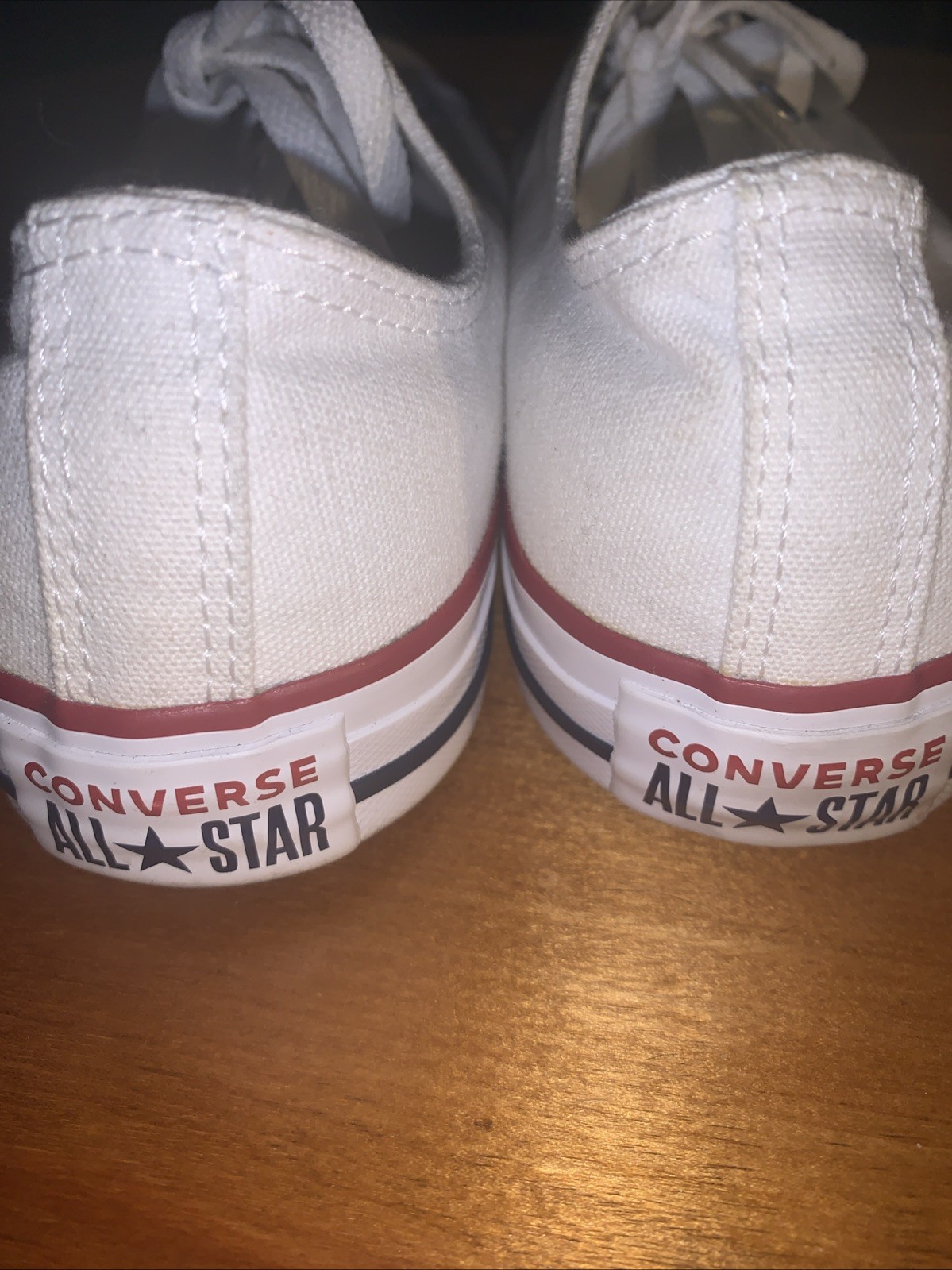 Converse Chuck Taylor All Star Low-Top sneakers in white 8 men 10 women