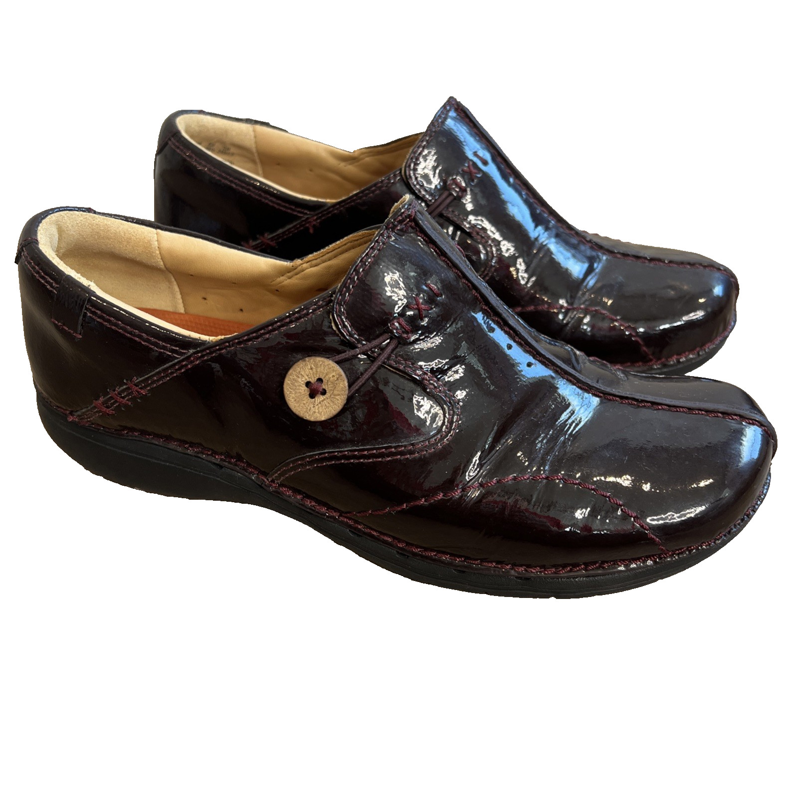 Clarks Shoes Patent Leather Artisan Unstructured Burgundy slip on Size 8.5M