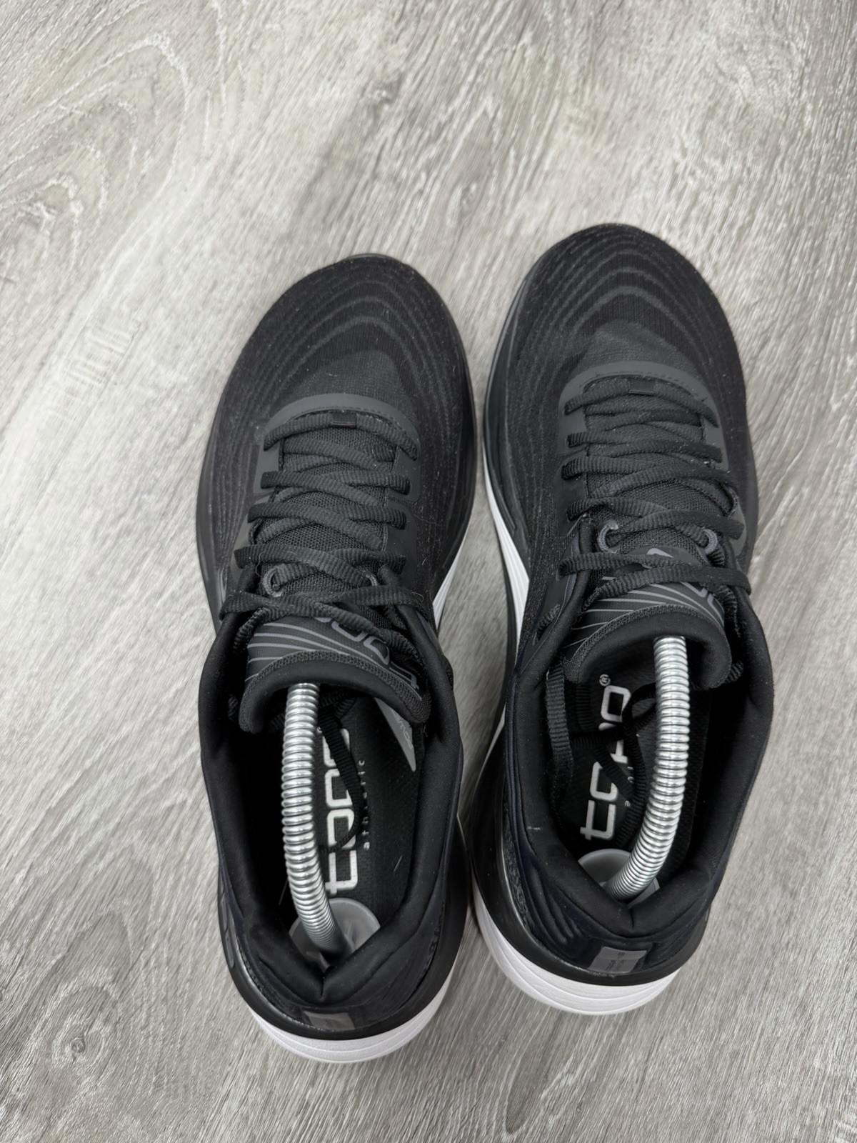 Topo Athletic Ultrafly 5 Shoes Black White Athletic Running Women’s US SIZE 11