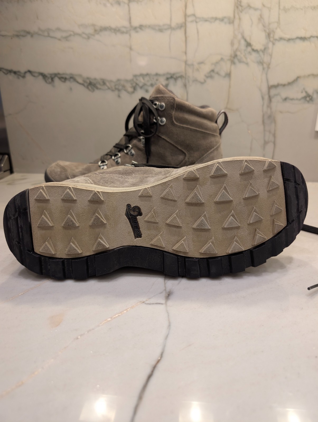 Danner Adrika Ash Women’s Hiking Boots Size 10 – Mint Condition!