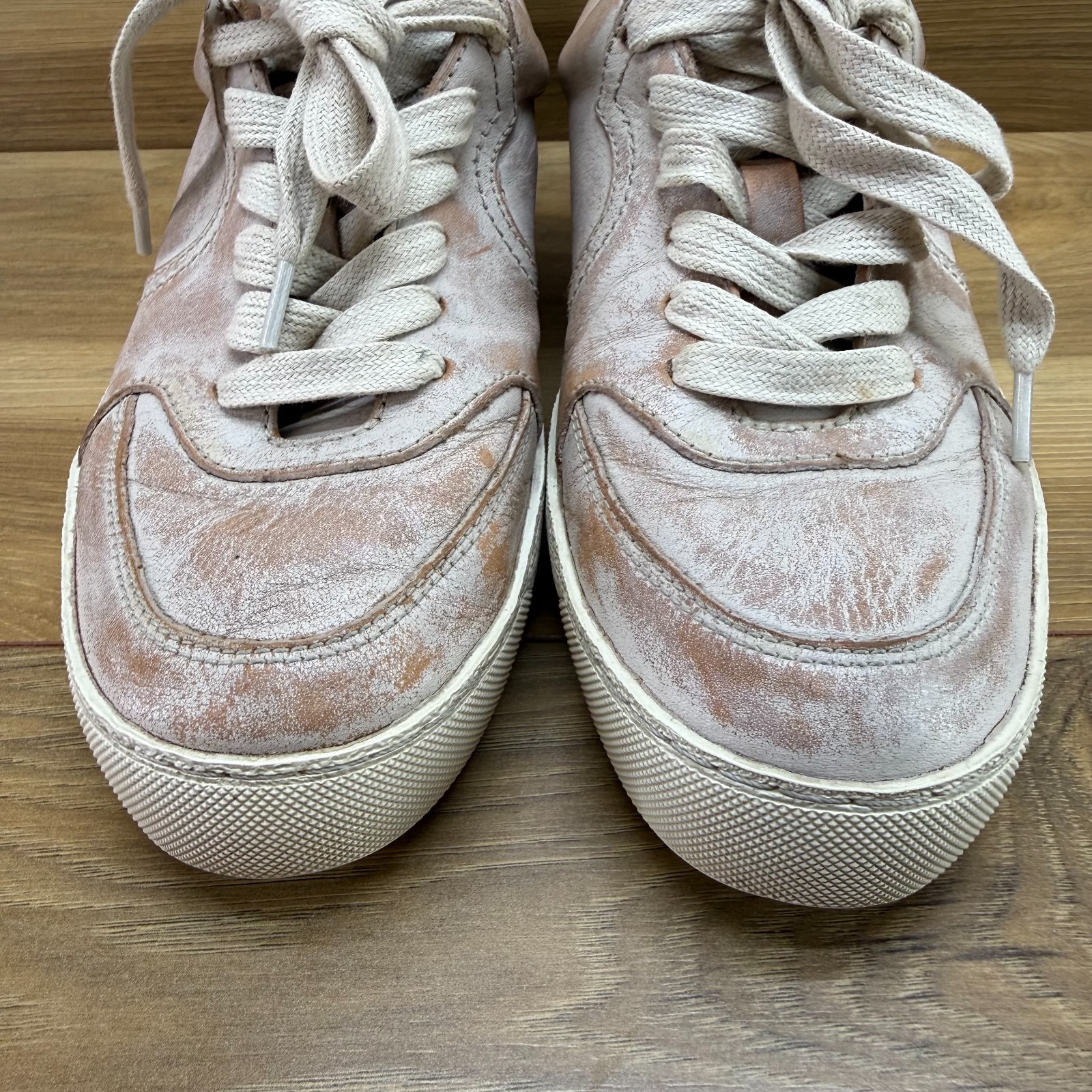 FRYE Distressed Sneakers Womens 6 M White Over Beige Leather Casual Travel Boho