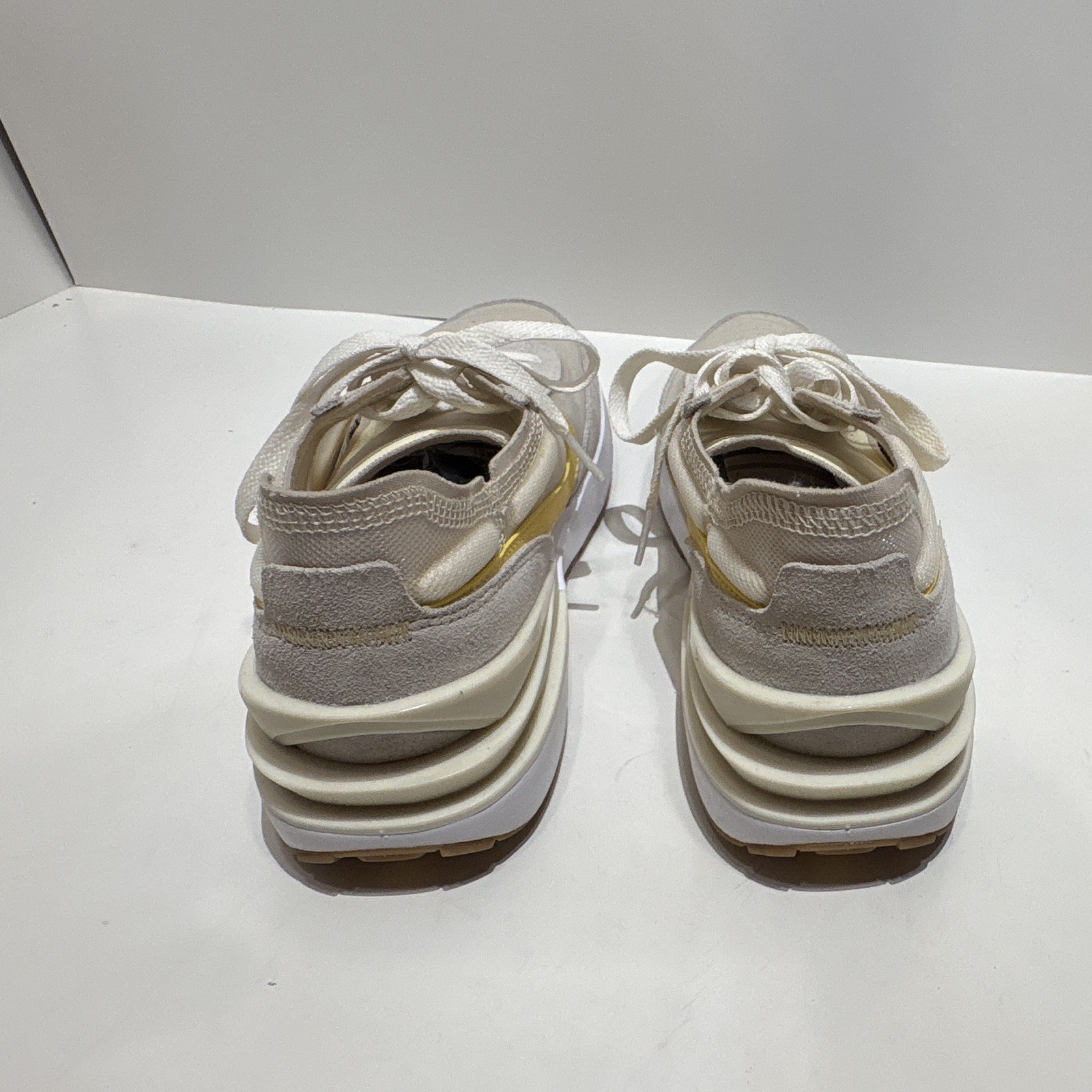 Nike Waffle One Low Top Lace-Up Mesh Sneakers Beige Yellow White DC2533-102
