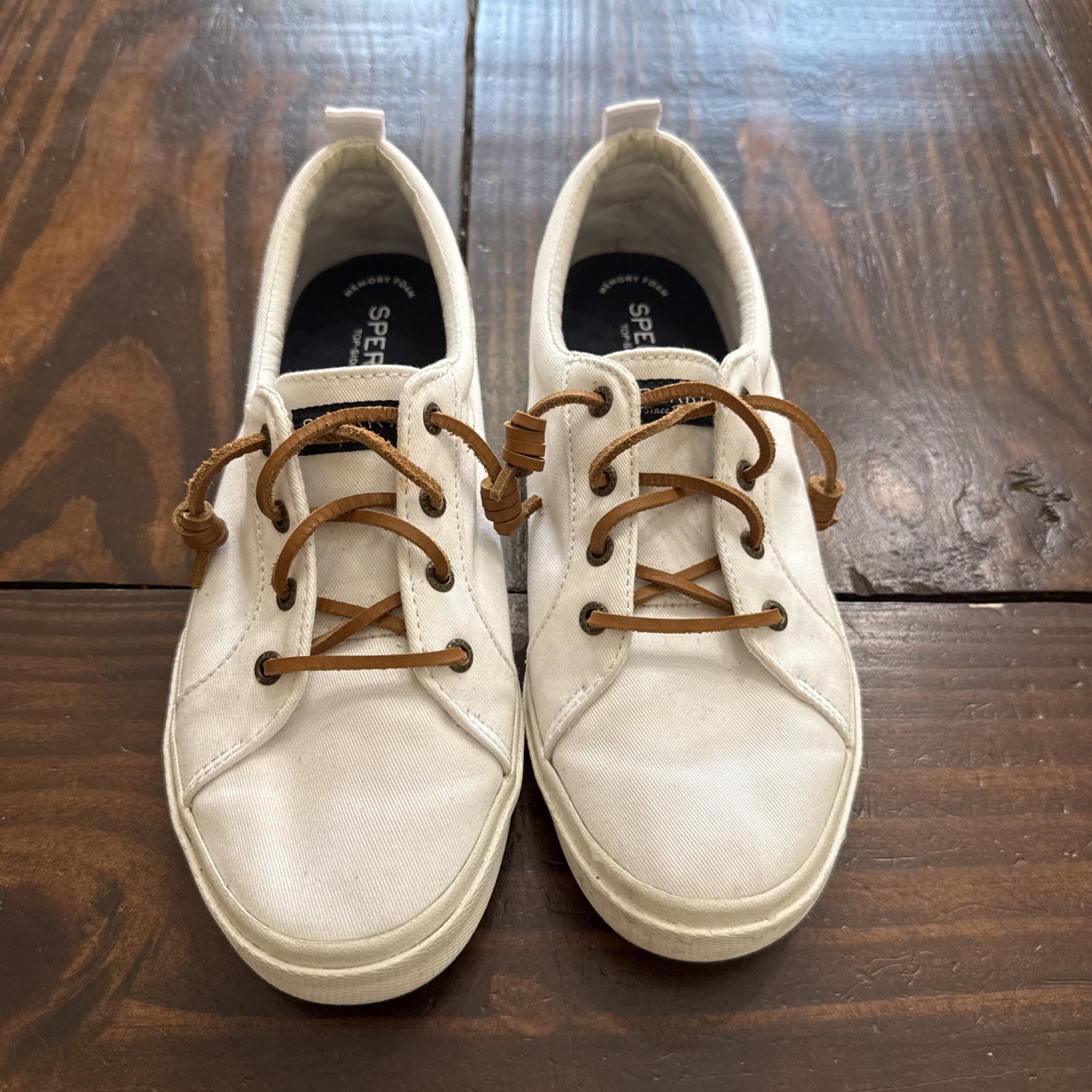 Size 8.5 Sperry Women’s Pier Wave LTT sneaker