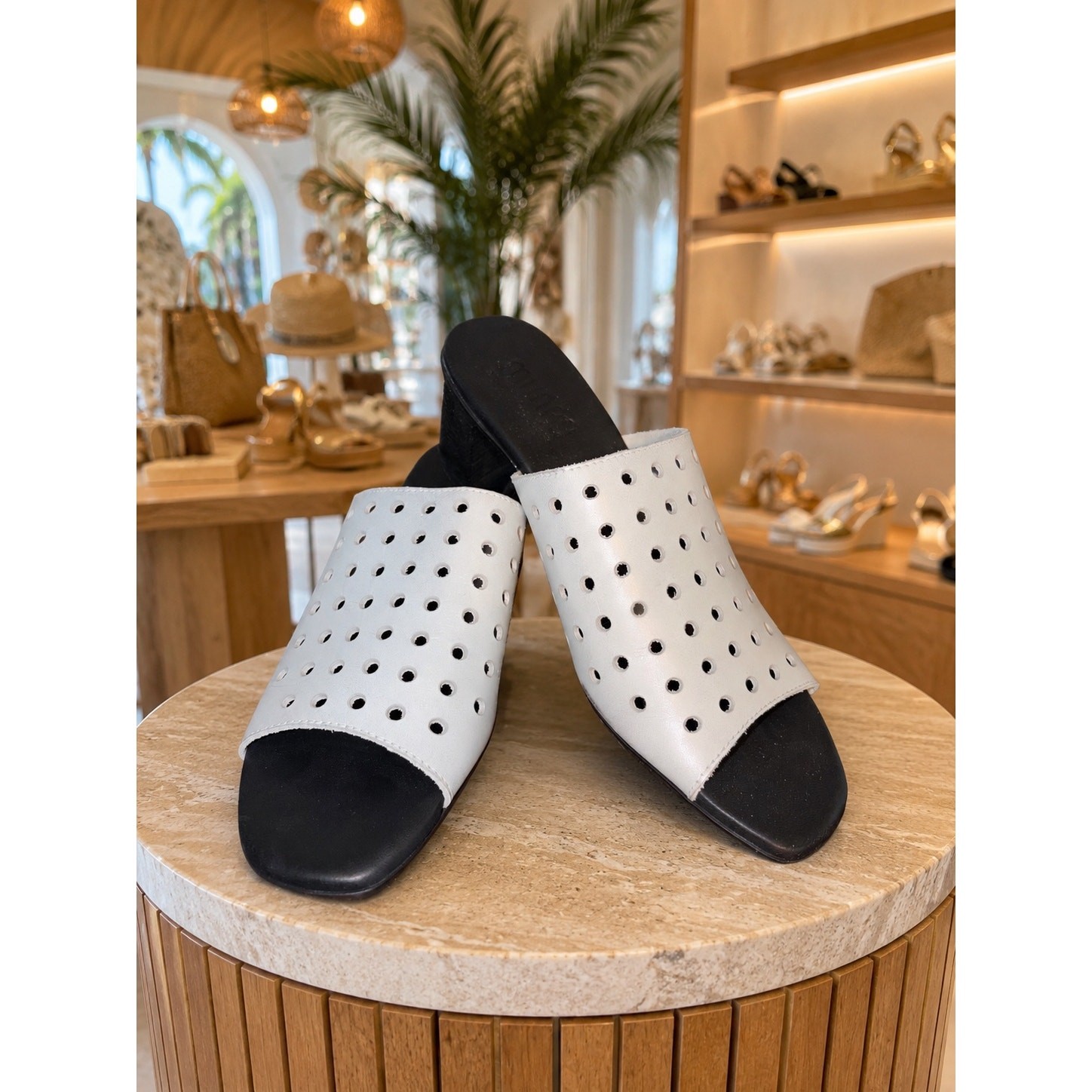 Munro Pearl White Perforated Open Toe Slip On Heels 2.5” Comfort Shoe Resort