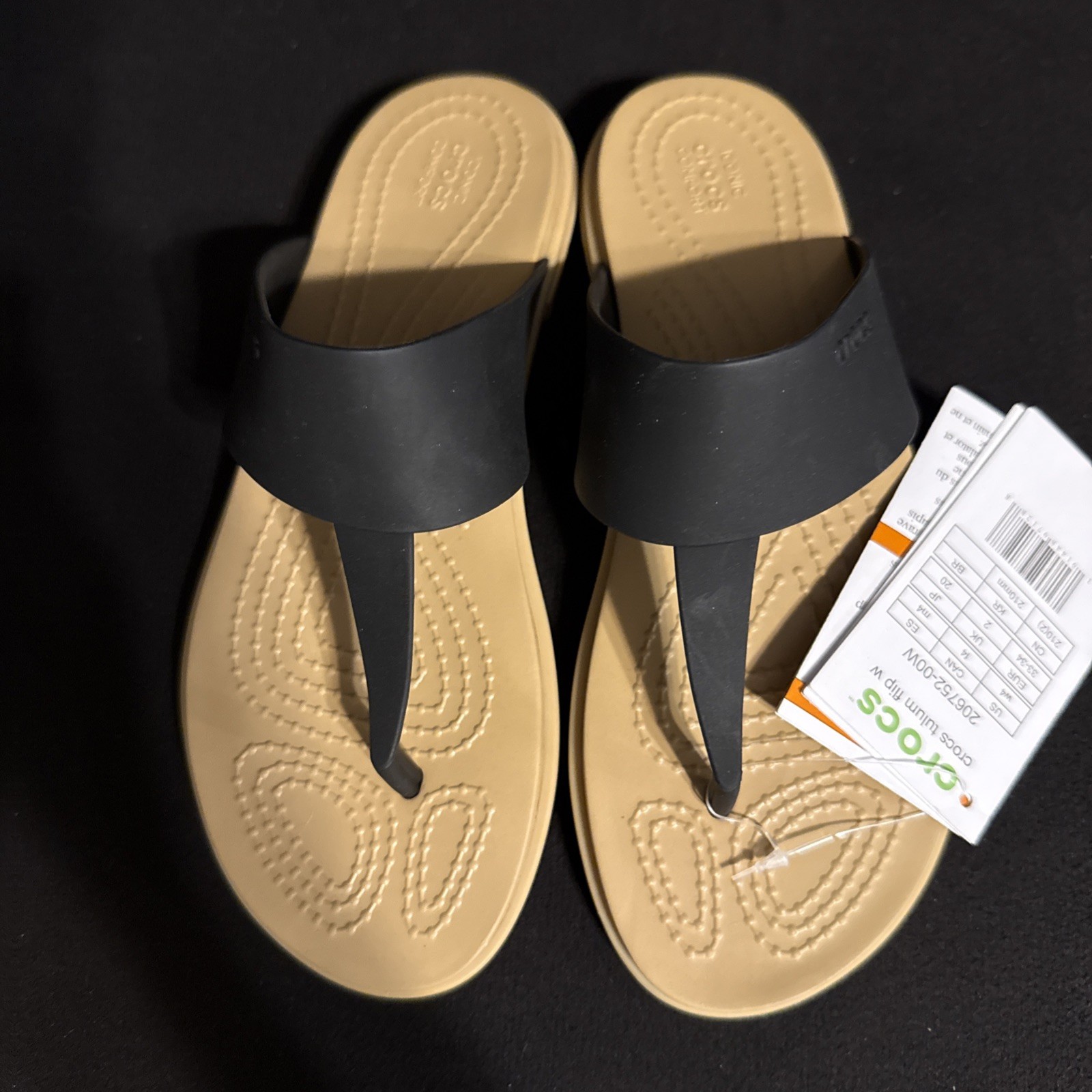 CROCS Iconic Comfort Black Thong Sandals Size Womans 4 NWOB