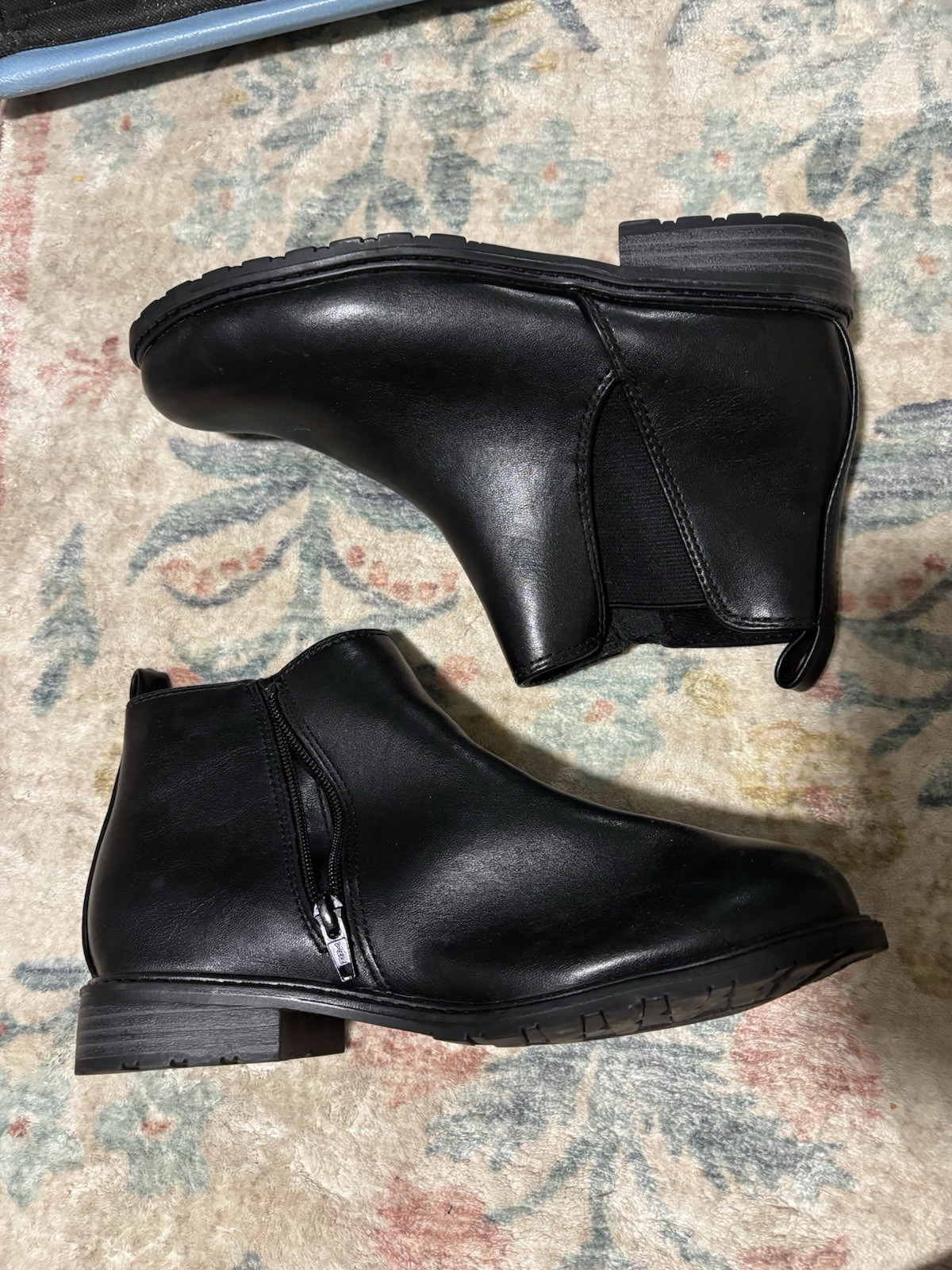 Women’s Black Chelsea Ankle Boots Side Zip Elastic Gore Pull Tab Round Toe