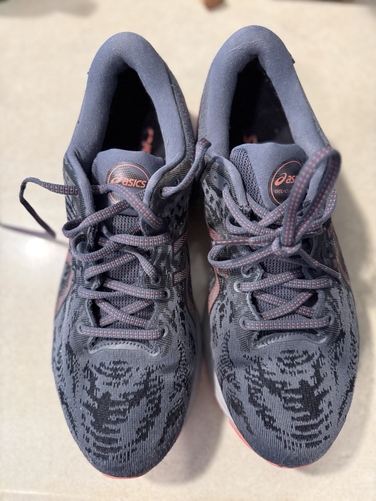 ASICS GEL-Cumulus 23 Women’s Running Cushioned Sneakers US 11 EU 43.5 Gray/Red