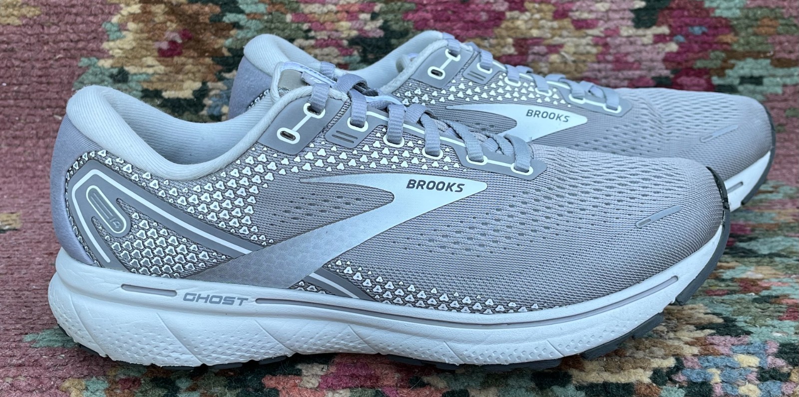 Brooks Ghost 14 Gray White Running Walking Shoes ~ Women’s Size 11 Wide