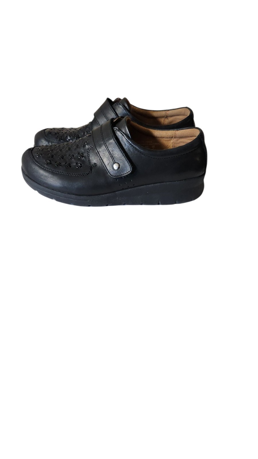 Cobbi Cuddlers Tech Leather Velma Women’s Shoes Size 8 1/2 W-Black