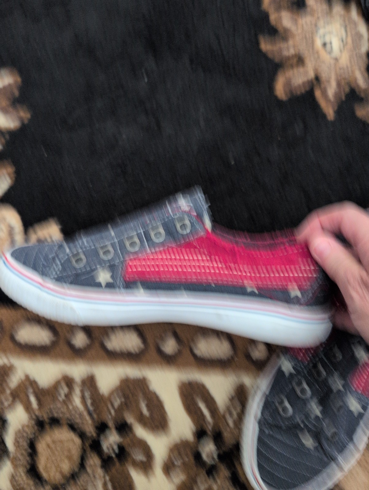 Blowfish Malibu Women’s Slip On Sneaker Shoes US Size 8.5 American Flag