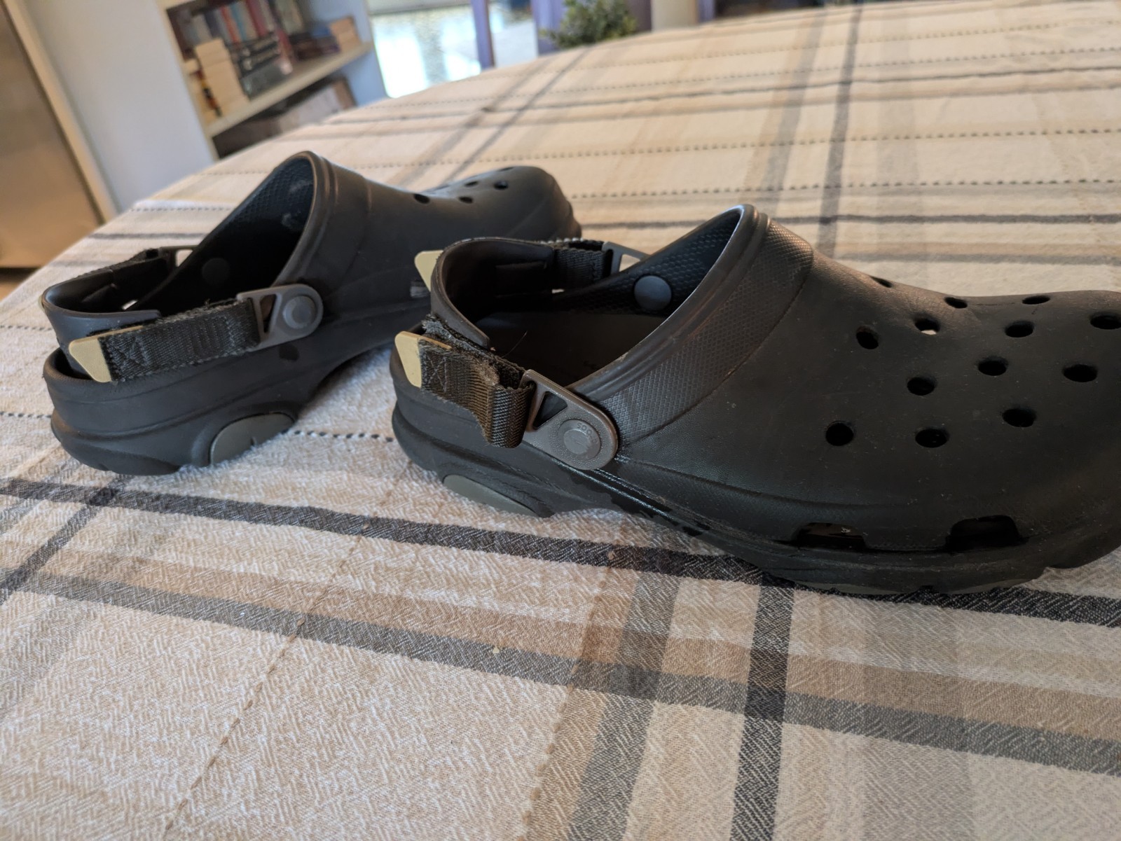Crocs All-Terrain Clog Unisex M9 W11 Black Rugged Adjustable Strap Comfort