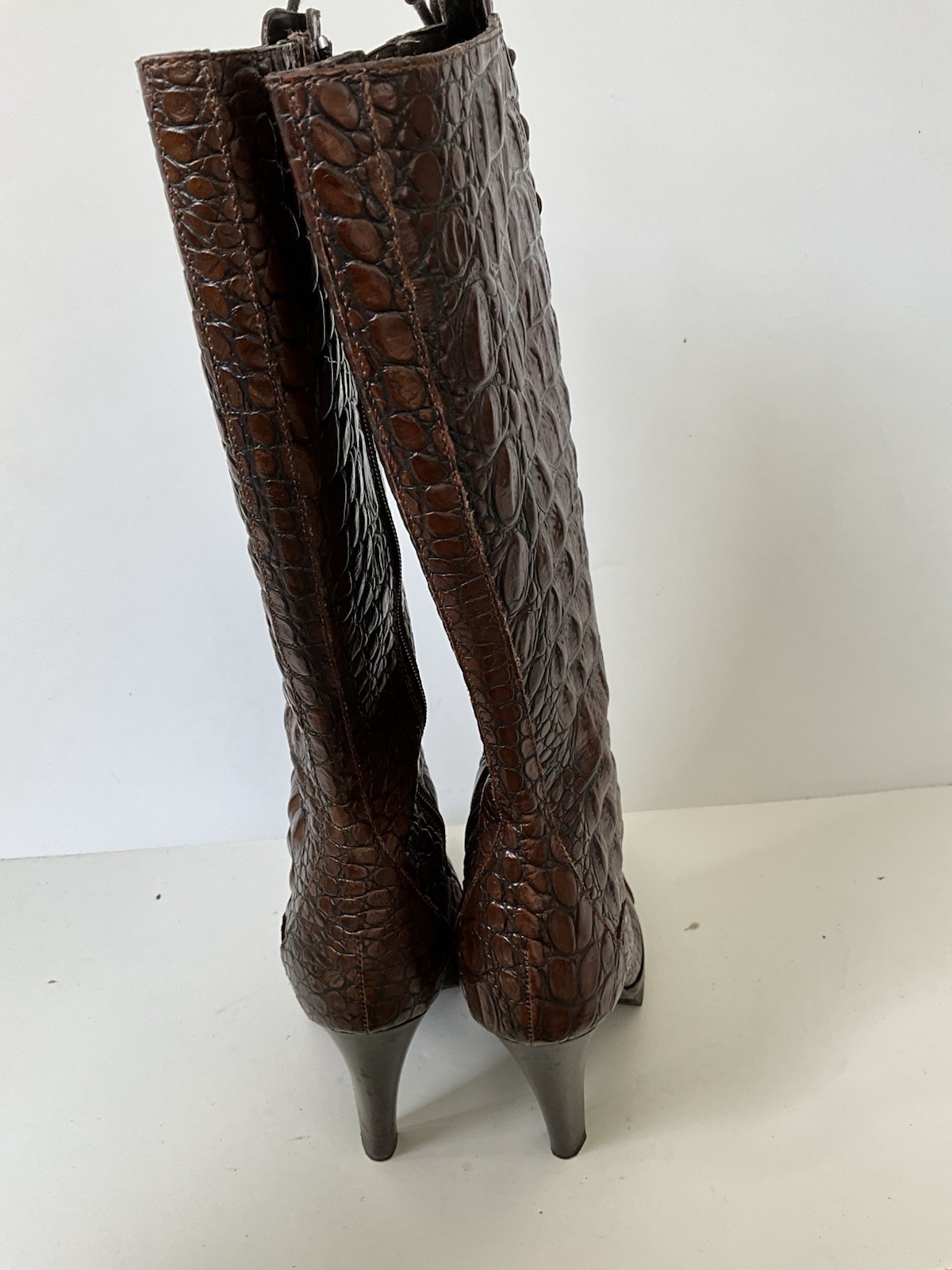 Donald J Pliner Daria Brown Croc Embossed Leather Tall Lace Up Boots Women’s 8M