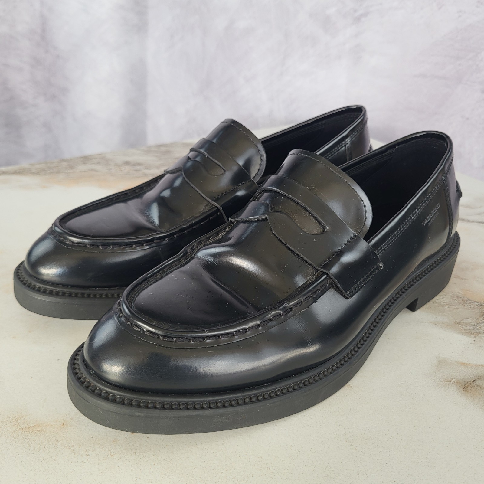 Vagabond Penny Loafers Size 40/10 Women’s