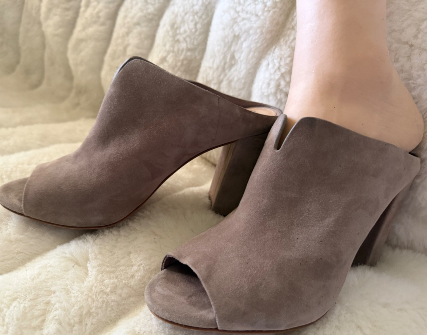 VINCE CAMUTO SIZE 6.5 Gray Suede Bootie Covered Heel Open Toe Slide On
