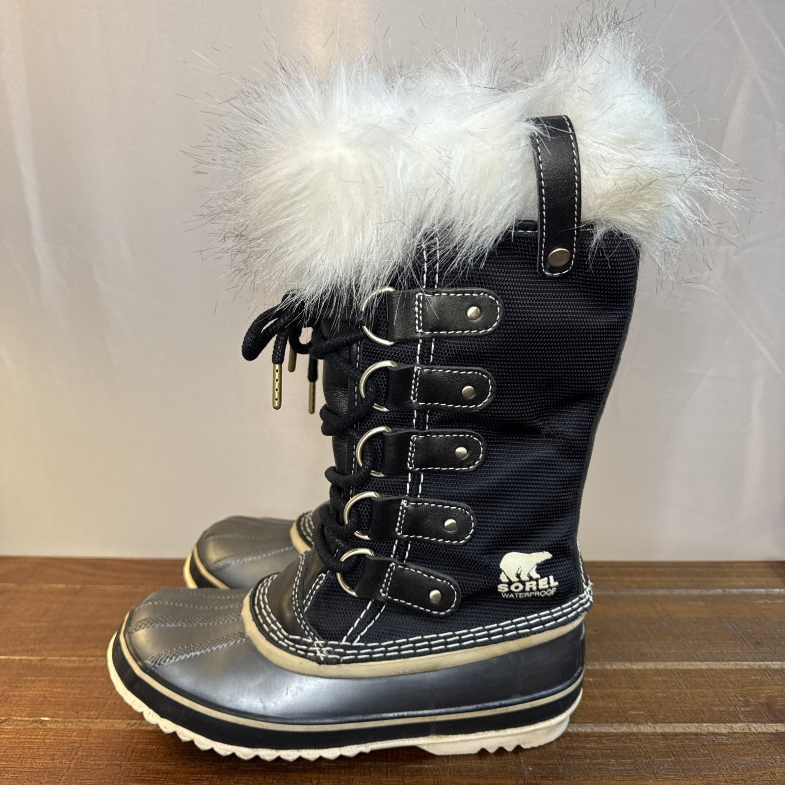 Sorel Joan of Arctic 10th Anniversary Boots Size 6 Waterproof Snow Winter Fur