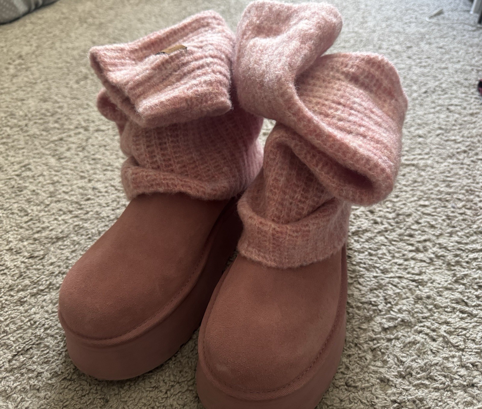 UGG Classic Ultra Mini Platform Pink Suede Shearling Lined Boots US 10 EU 41