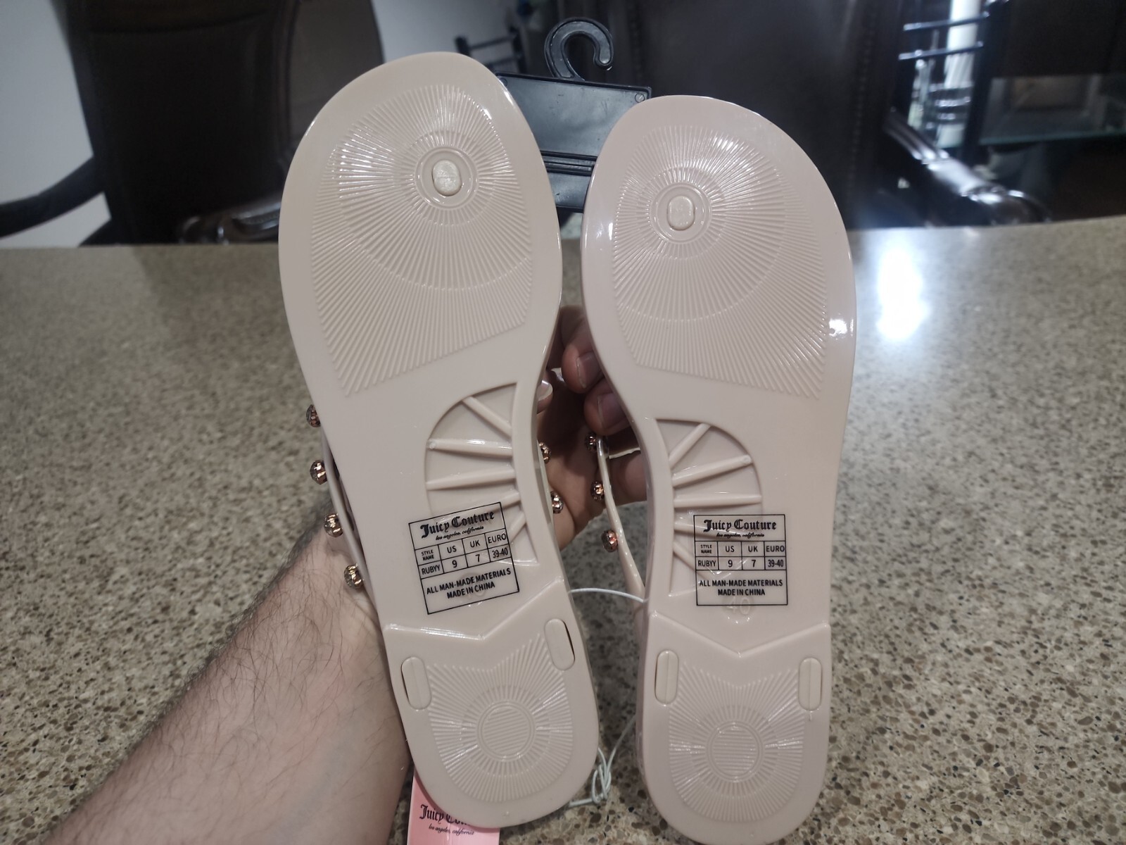 New Juicy Couture Womens Nude Jeweled Bling Flip Flops Size 6M 7M 8M 9M 10M