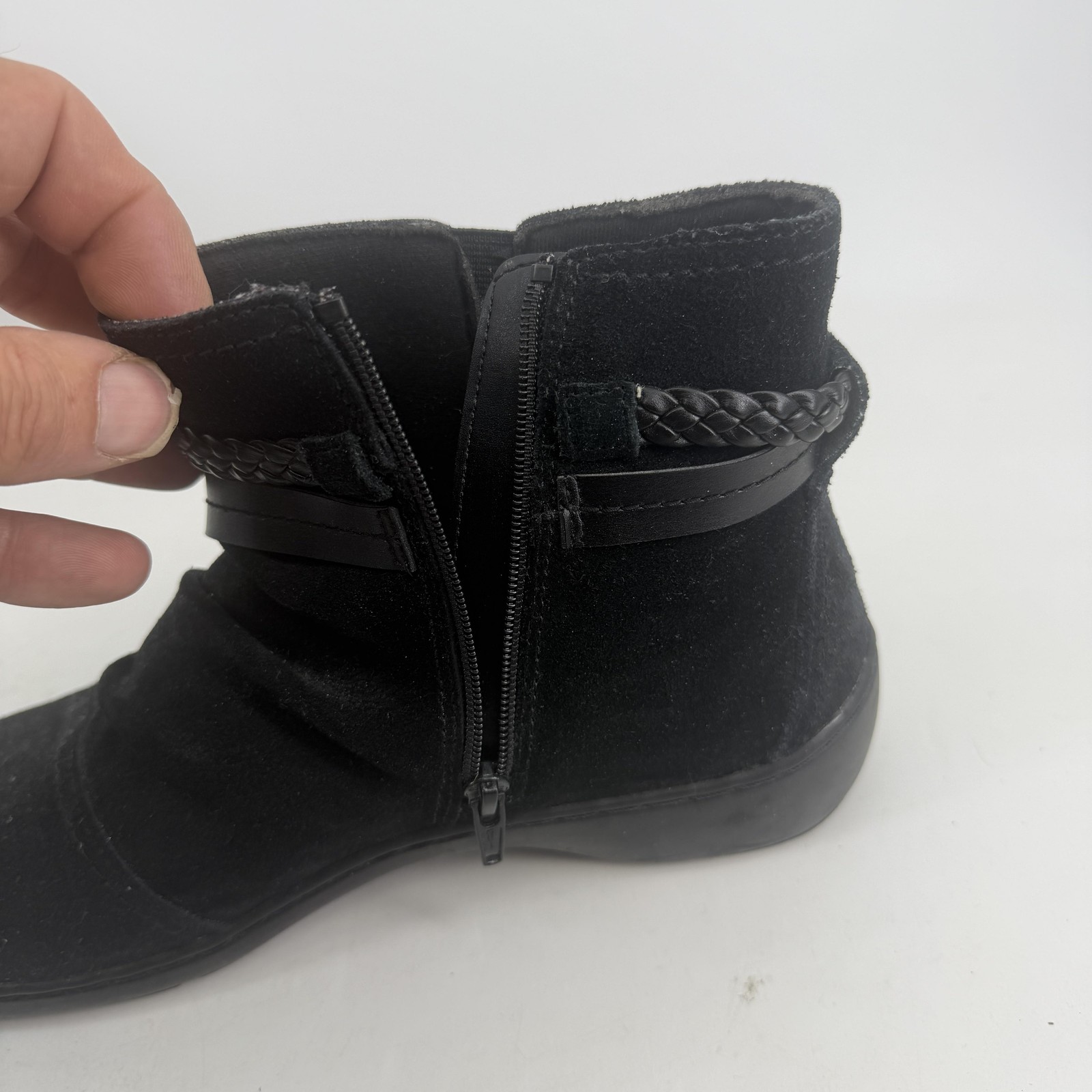 Clarks Boots Womens Size 10W Black Suede Ankle Wedge Zip Comfort Casual Travel