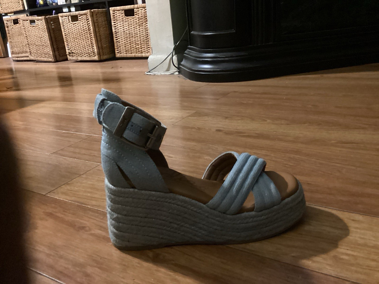 Women’s Zodiac Wedge Espadrille Sandal Lt. Denim Blue Size 6 New