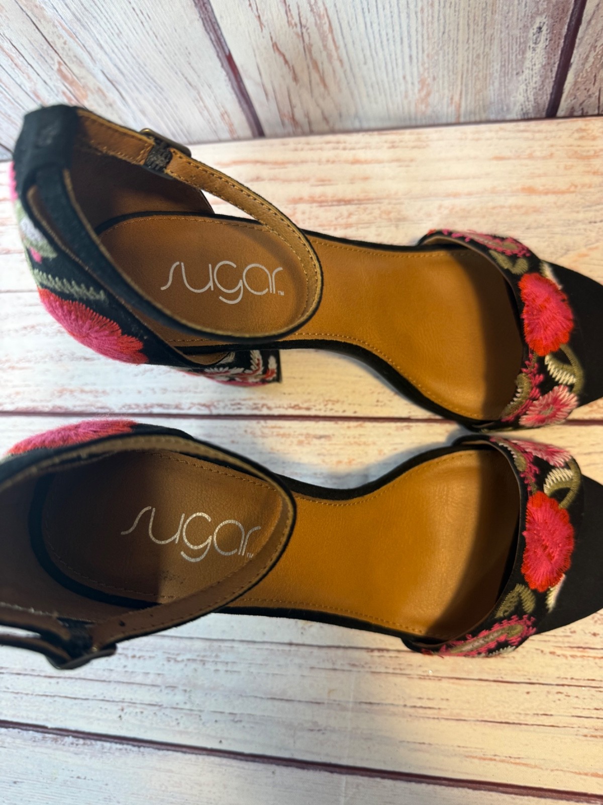 Sugar Slick Floral Embroidered Block Heel Sandals Women’s Black 8.5