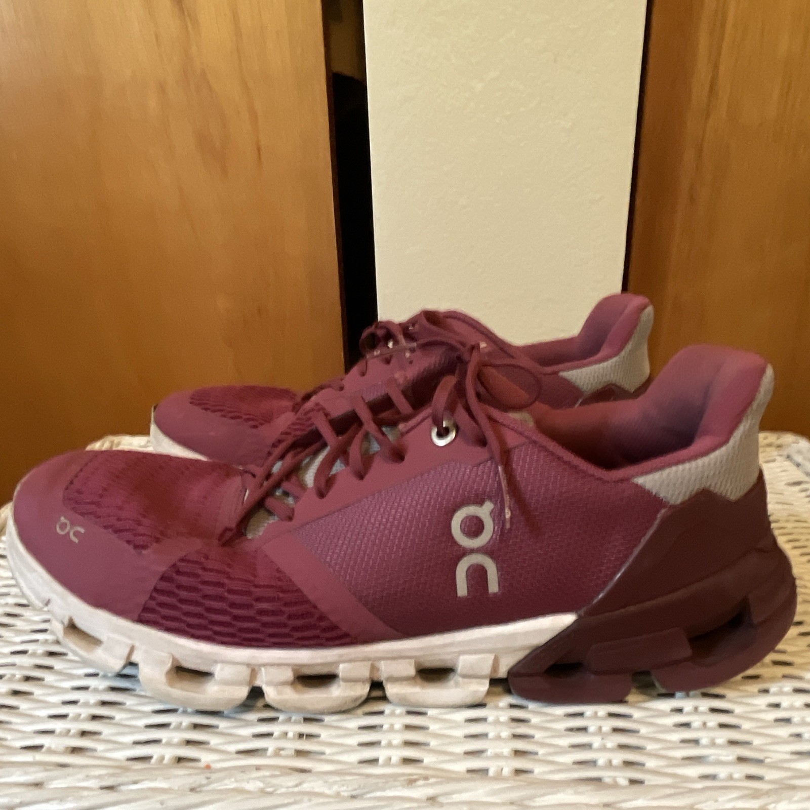 On Women’s Purple/White/Gray Low Top Lace-Up Mesh Athletic Sneakers