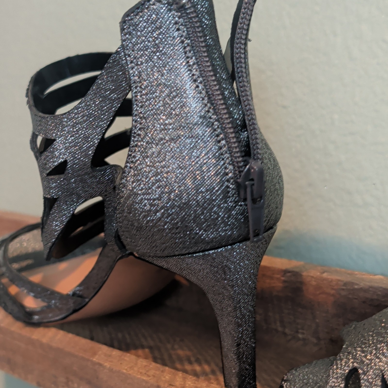 Audrey Brooke Women’s Silver Glitter Strappy Open Toe Stiletto Zip Heel 8.5
