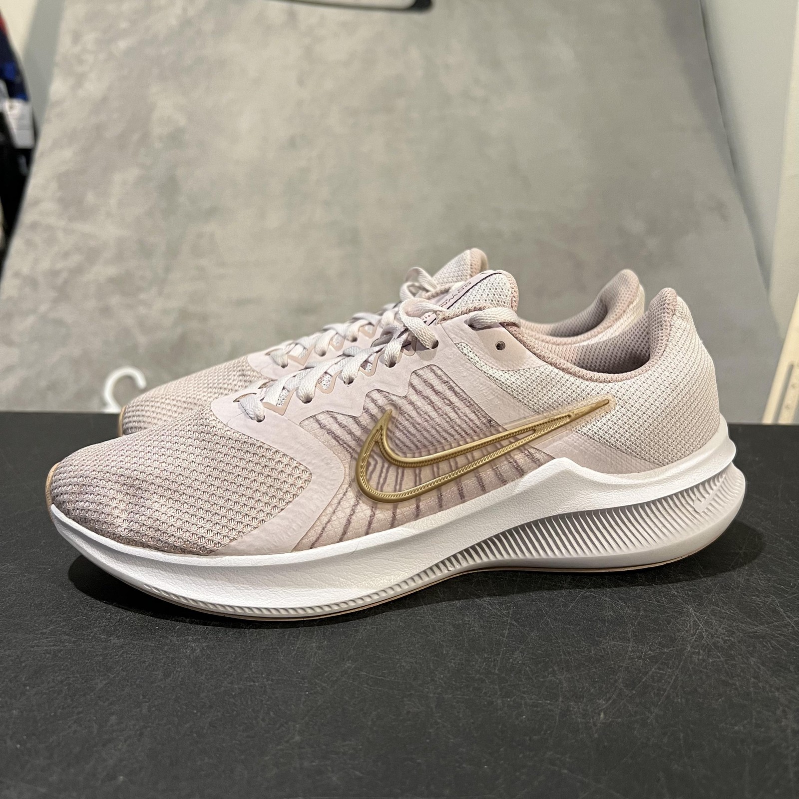 Nike Downshifter 11 Shoes Womens 9 Light Violet Running Sneakers CW3413-500
