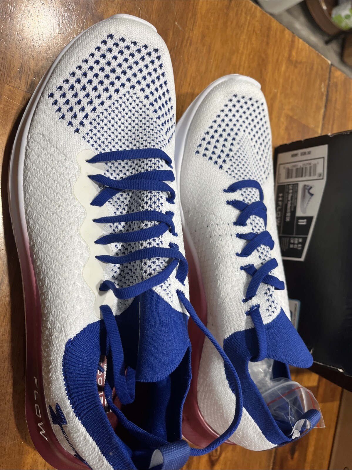 New Under Armour Flow Velociti SE DS womens size 11 3025987-100