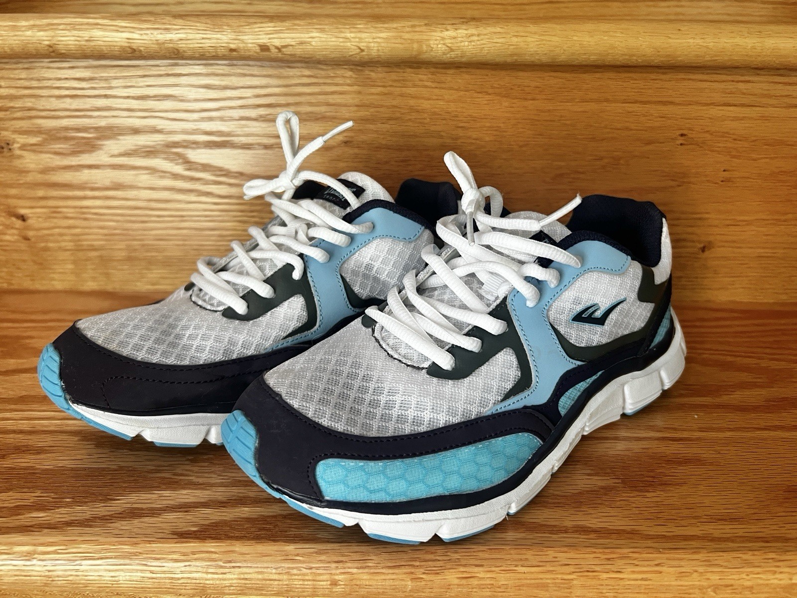Everlast Sports Eve Lesley Athletic Running Sneaker Shoes Blue White Womens 8 W