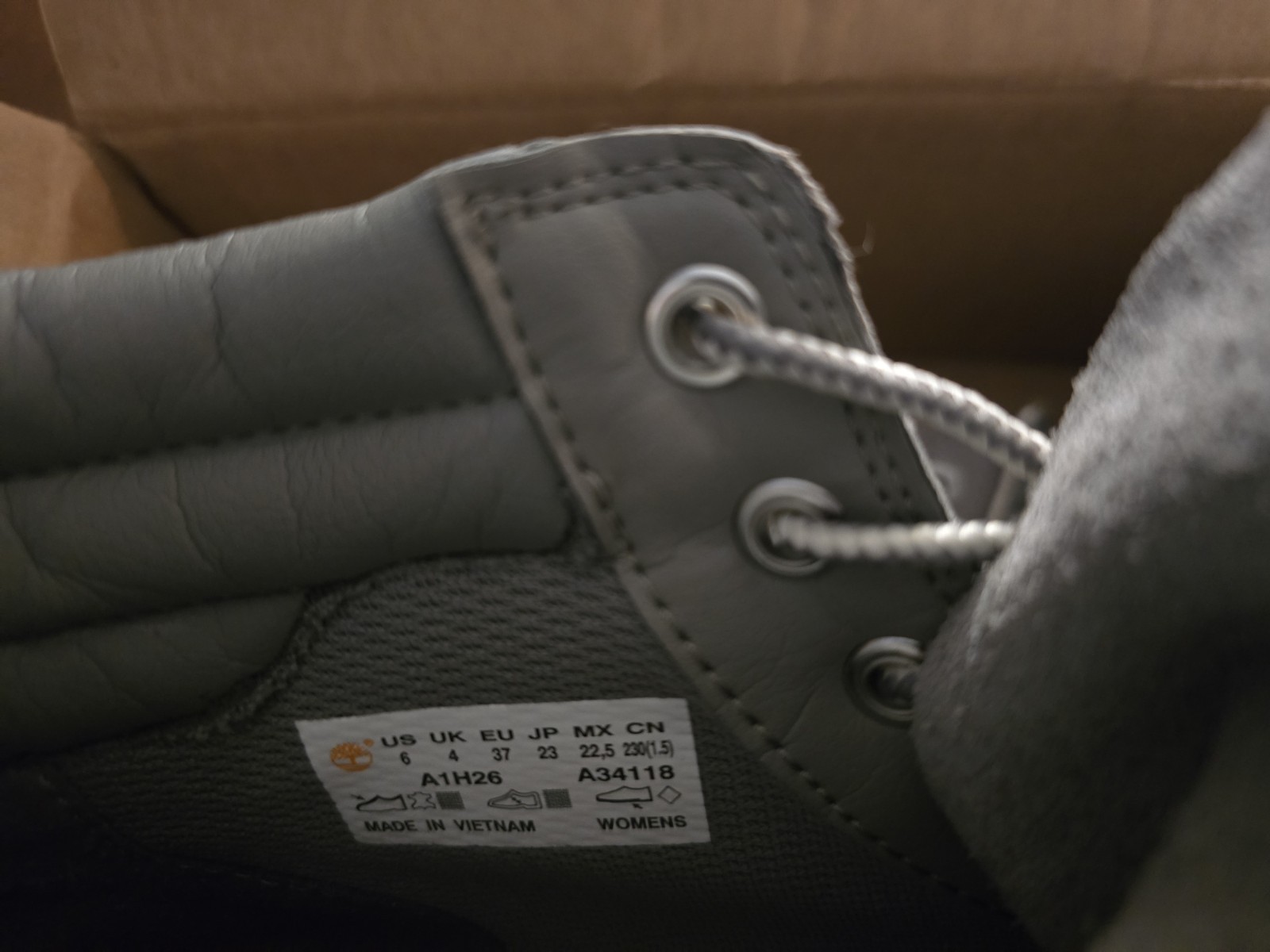 Timberland Women’s Gray Leather Ankle Bootie Lace Up A1H26 Rubber Sole