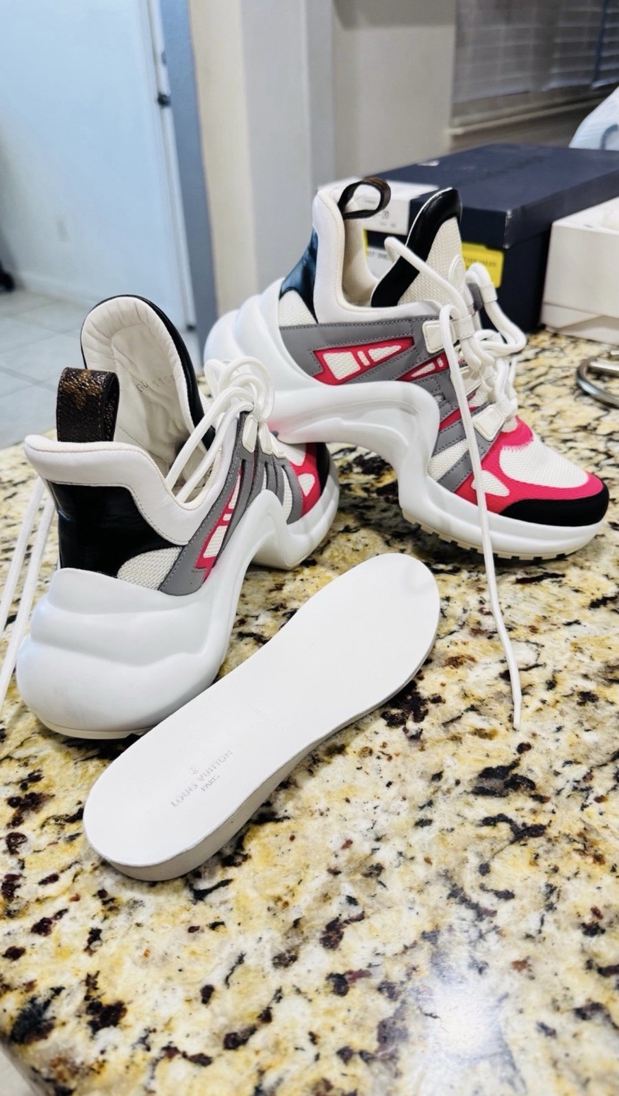 Louis Vuitton Archlight Sneakers White Monogram Mesh Trainer EU 35 Women