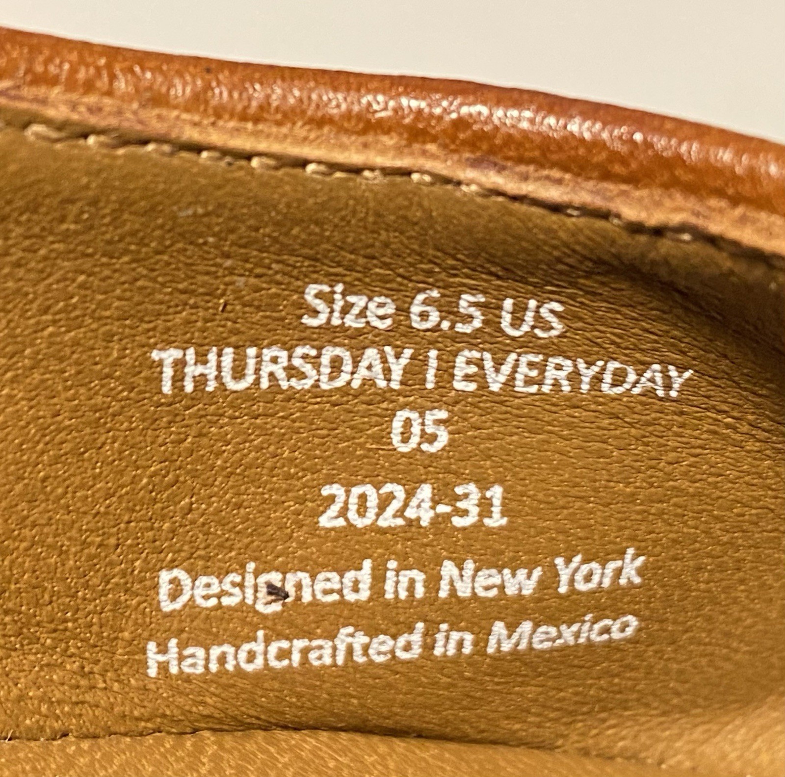 NWOB Thursday Feliz Brown Full Grain Leather Women’s Ballet Flats Size 6.5