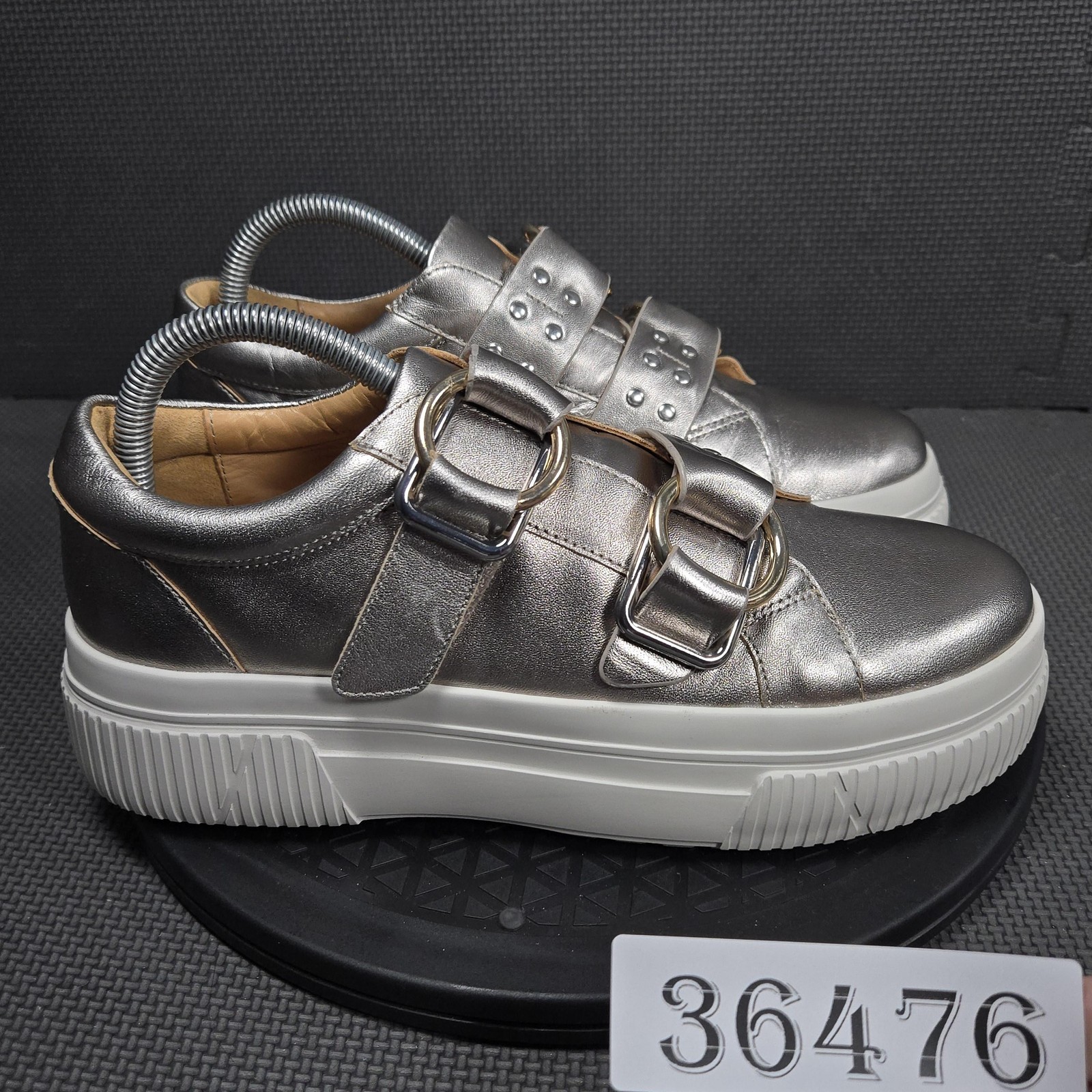 J/Slides NYC Shoes Womens Size 9 Silver Leather Platform Low Top Sneakers Buckle