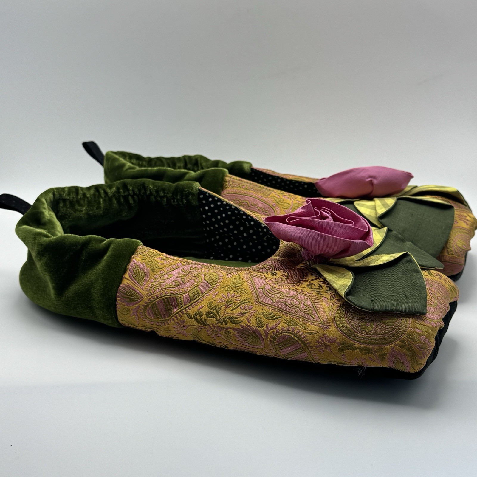 Goody Goody Bon Bon Floral Brocade Slippers WL Velvet Rose Renaissance Festival