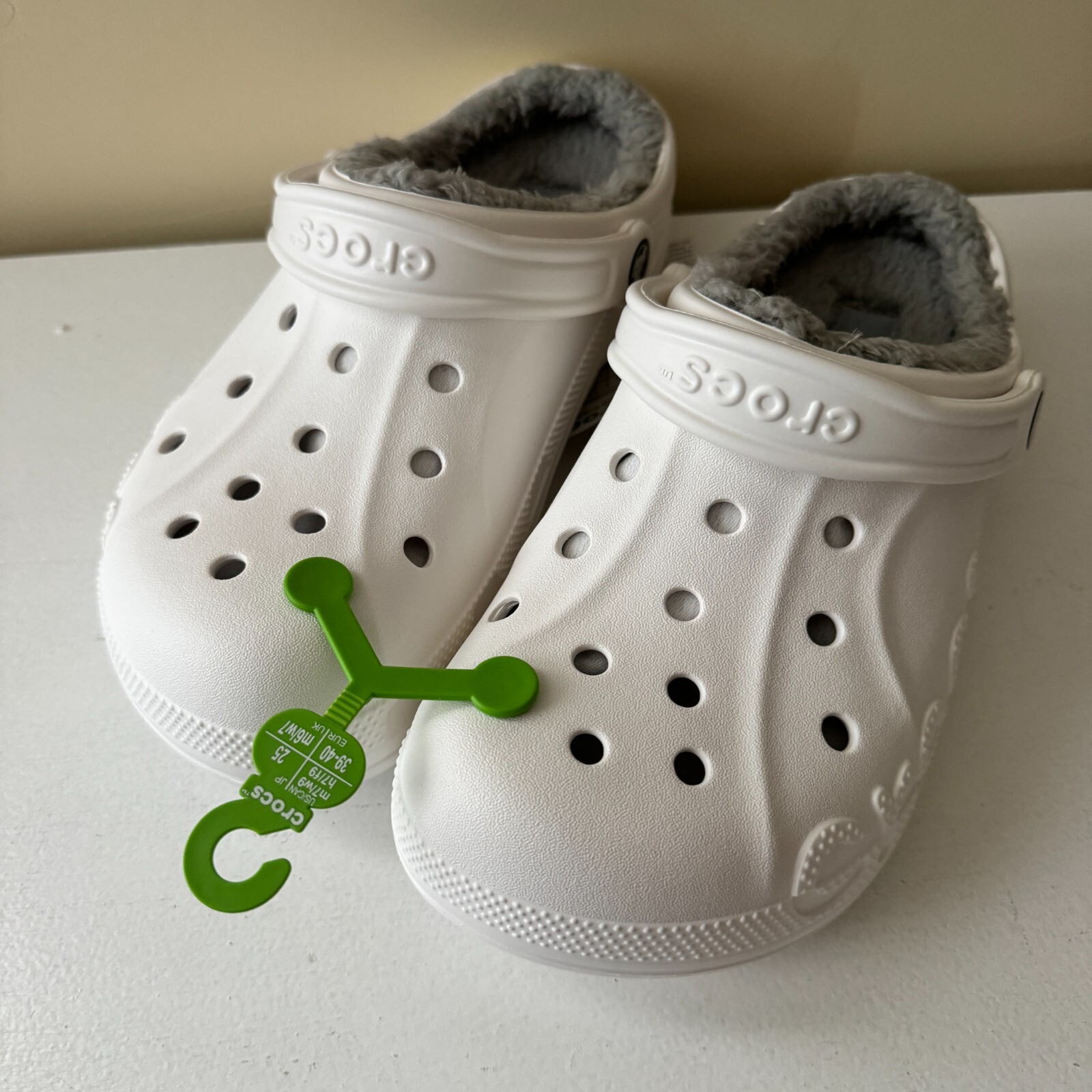 Crocs 205969 Unisex Baya Lined Clogs, White/Light Grey Men 6 Women 8