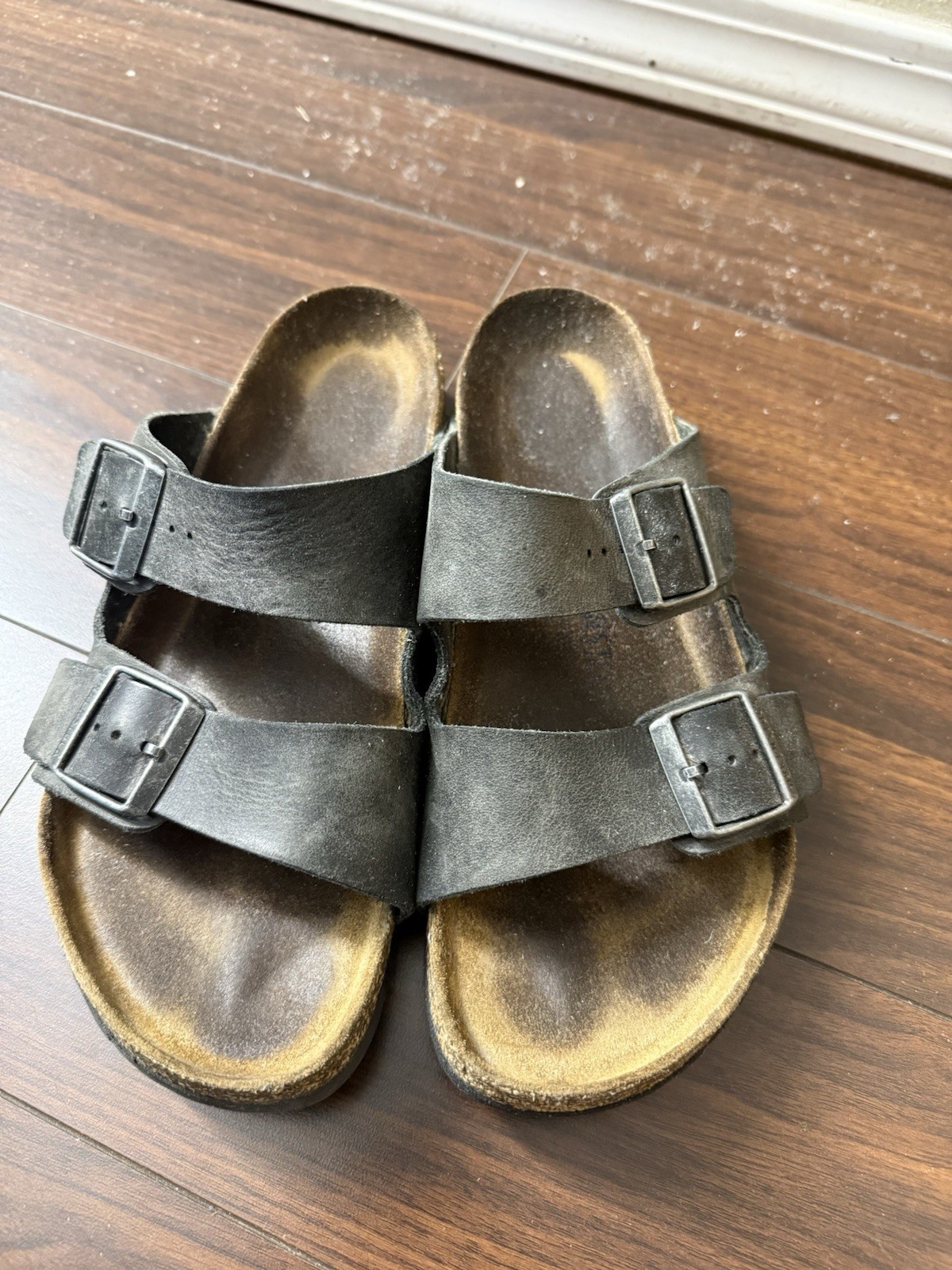 Black Arizona Birkenstock sandals size 40 men’s 7-7.5 women’s 9-9.5