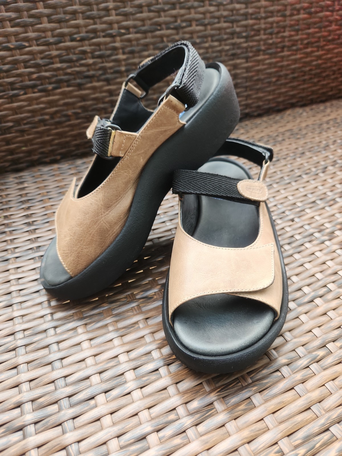 Wolky JEWEL Sandal Tan Brown Smooth Leather Sz EU 39 US 8.5 Comfort Walking Shoe